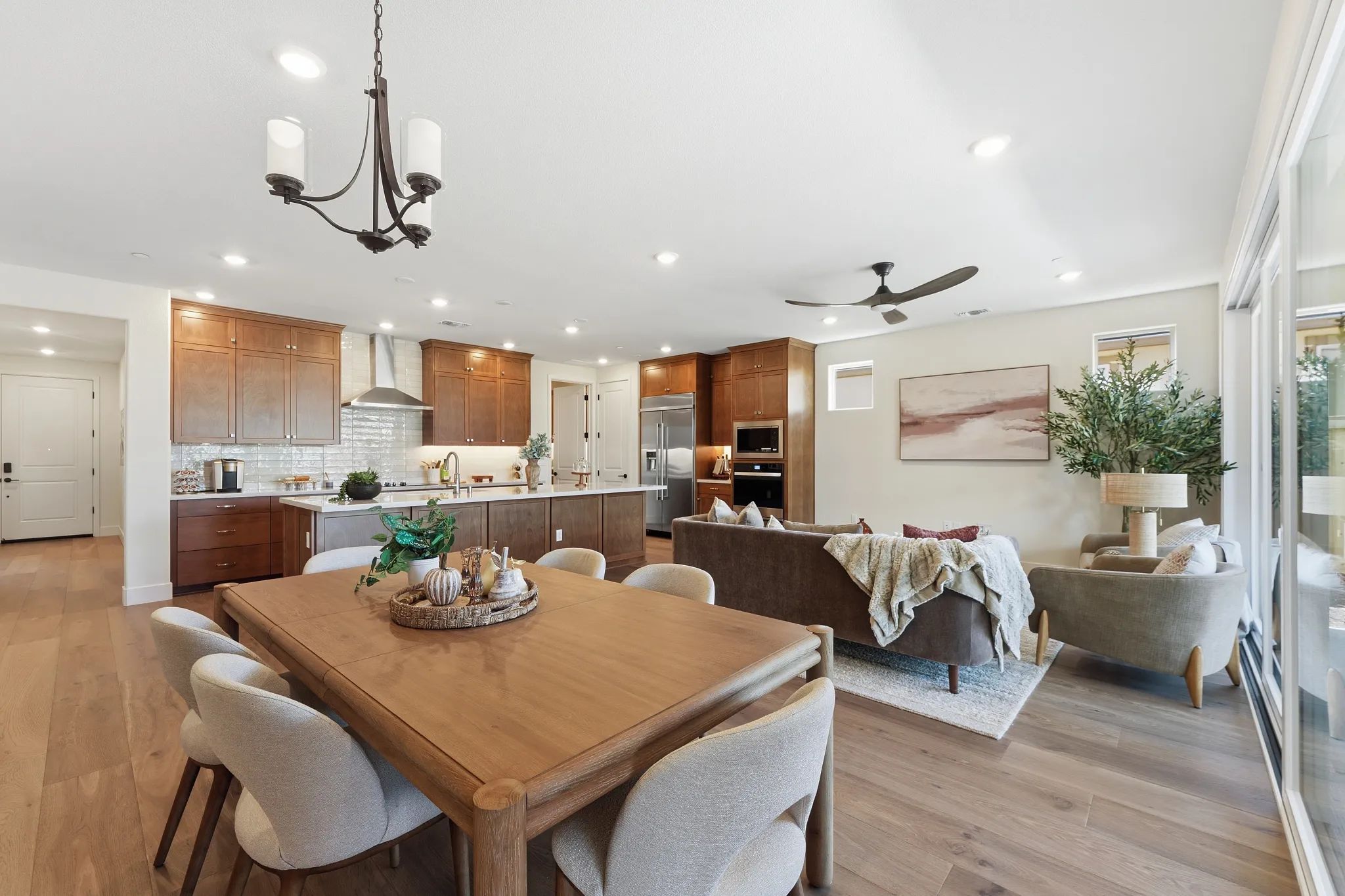 Great Room, Dining & Kitchen