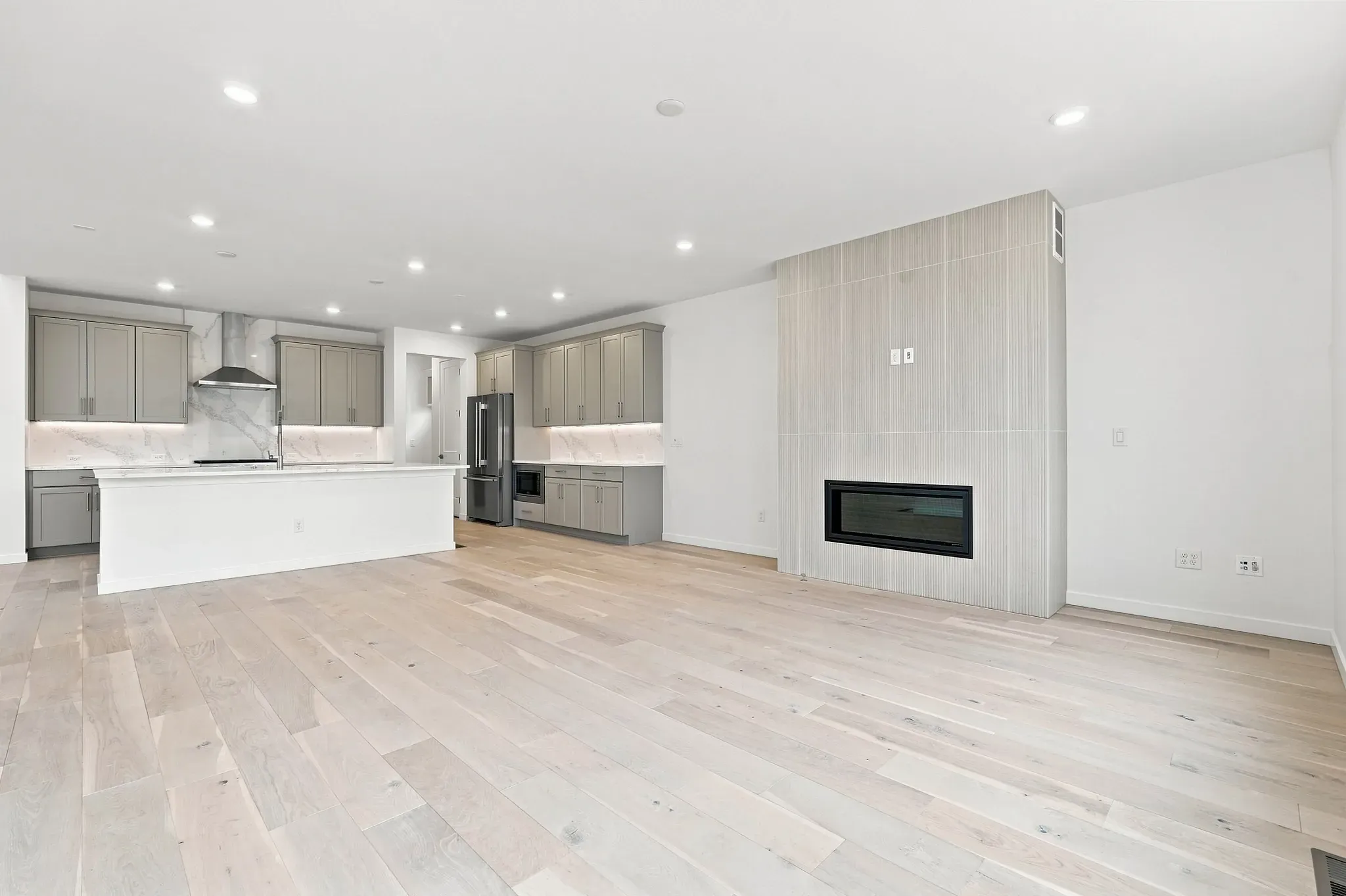 Homesite 20 Great Room + Kitchen