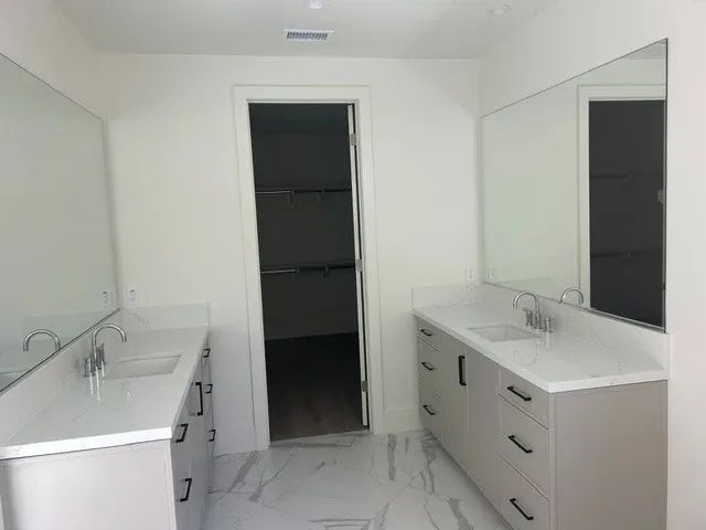 Lot 98 Prmy BAth