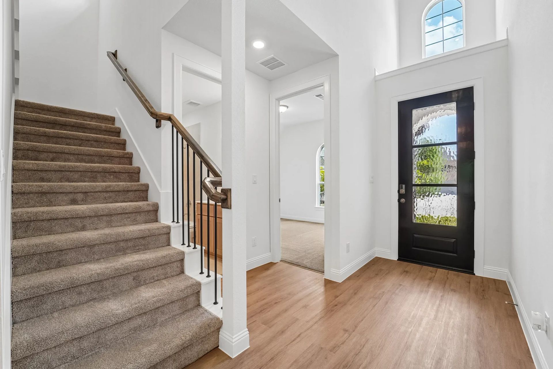 Homesite 6102 Foyer