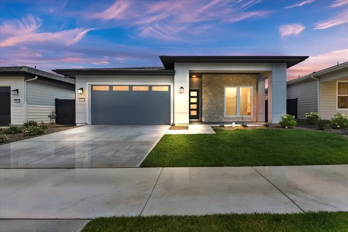 5844  W OXTON ST (Affirm)