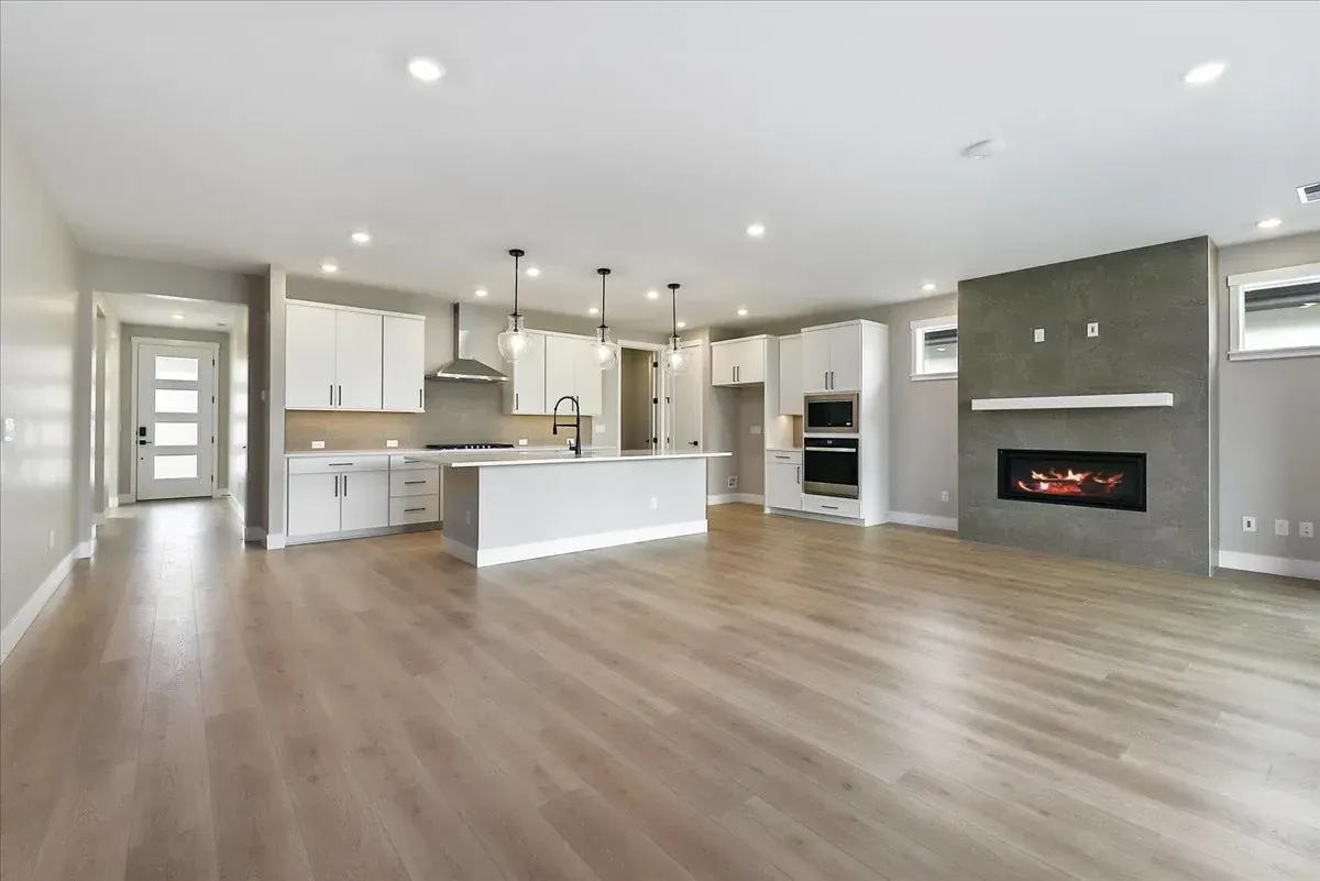 Valnova Affirm HS 1216 Great Room Kitchen