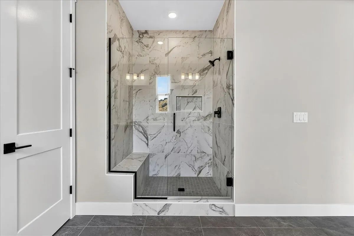 Valnova Symphony HS 1124 Primary Bath