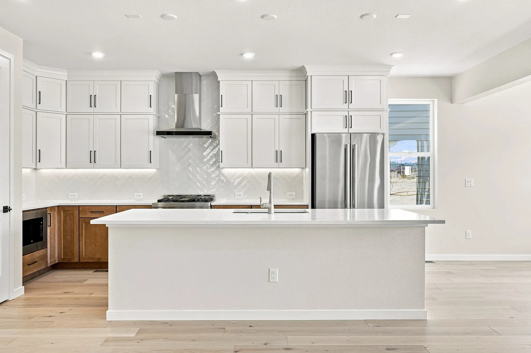 Homesite 8 Kitchen