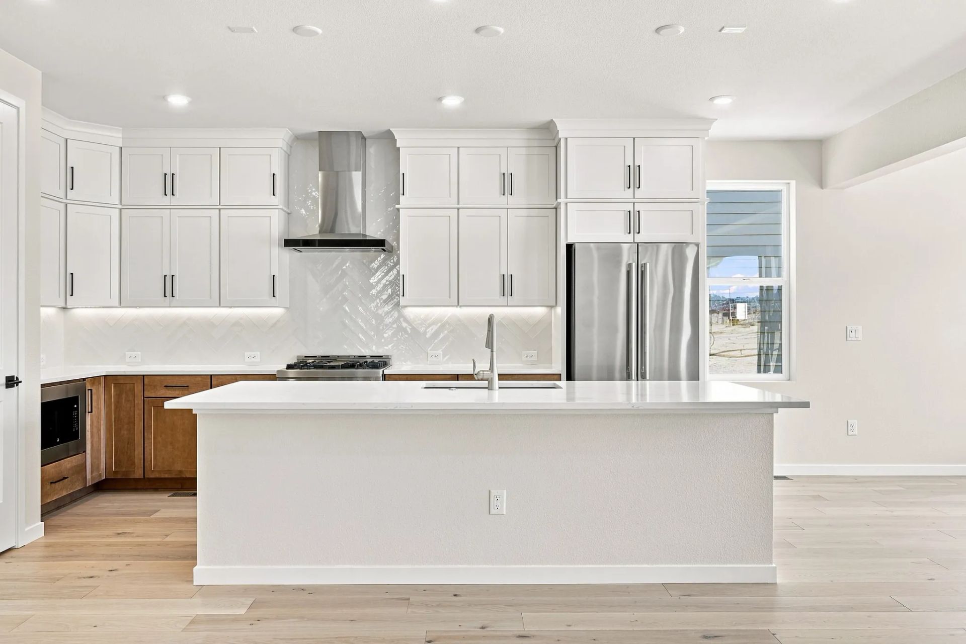Homesite 8 Kitchen