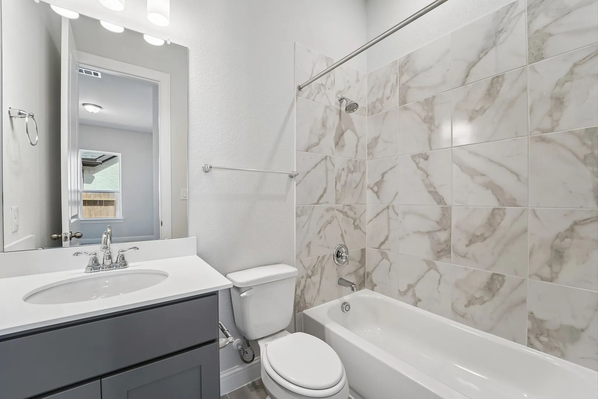Homesite 0702 Bath 2