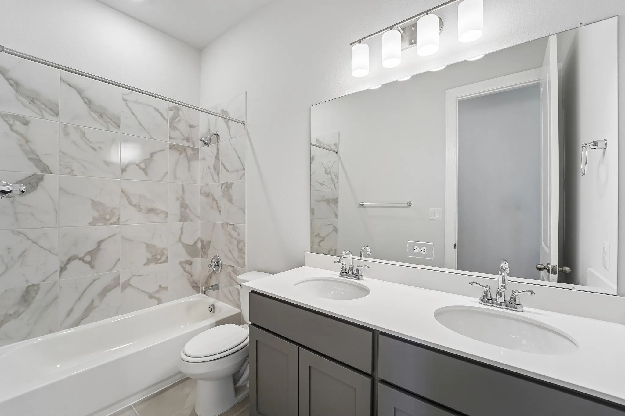 Homesite 0702 Bath 3