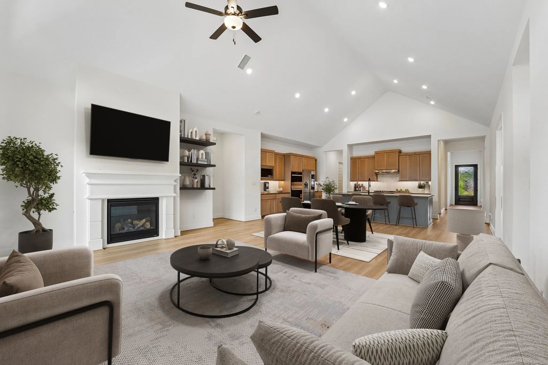Homesite 0802 Great Room - Staged