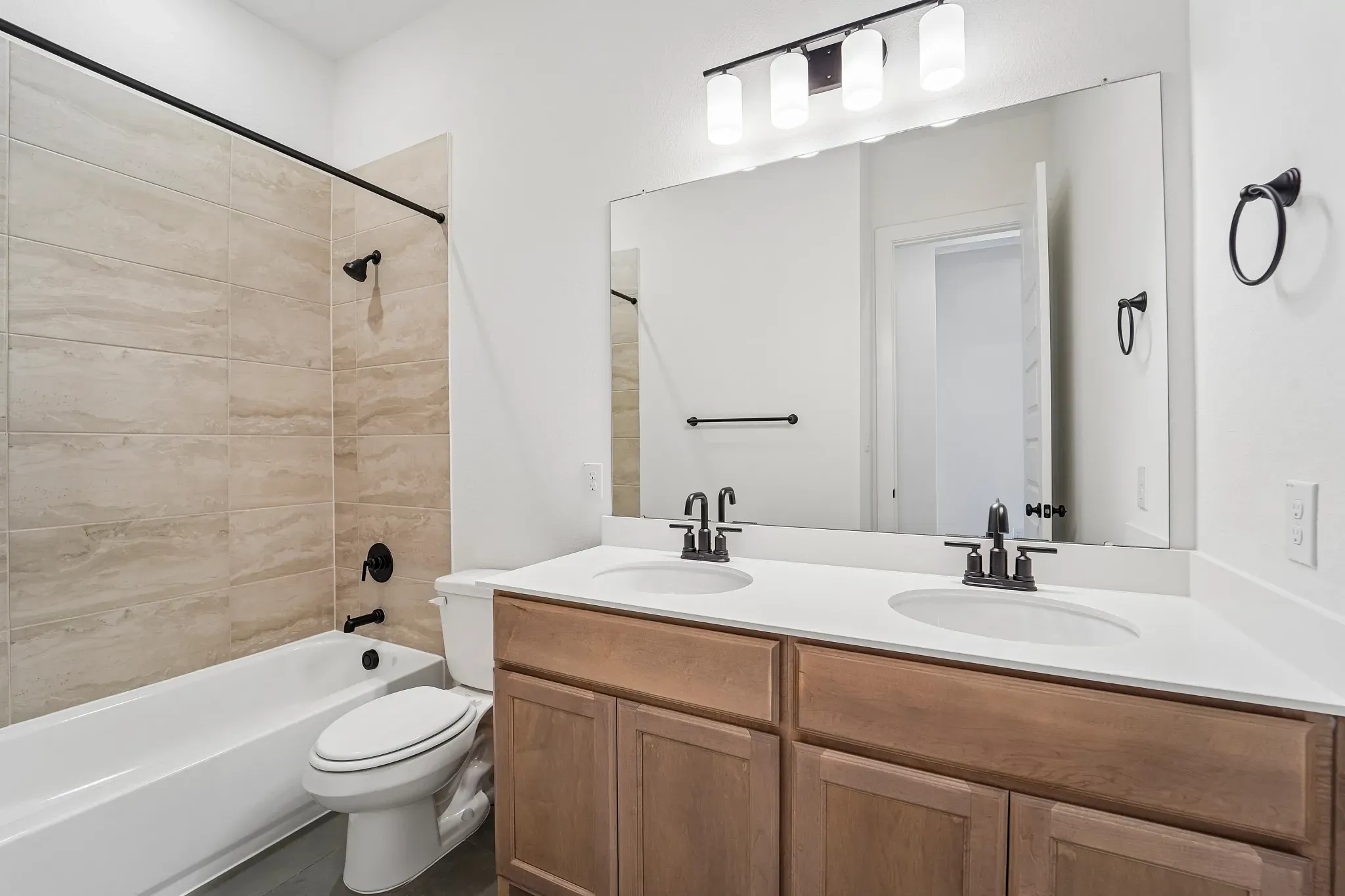 Homesite 0802 Bath 3