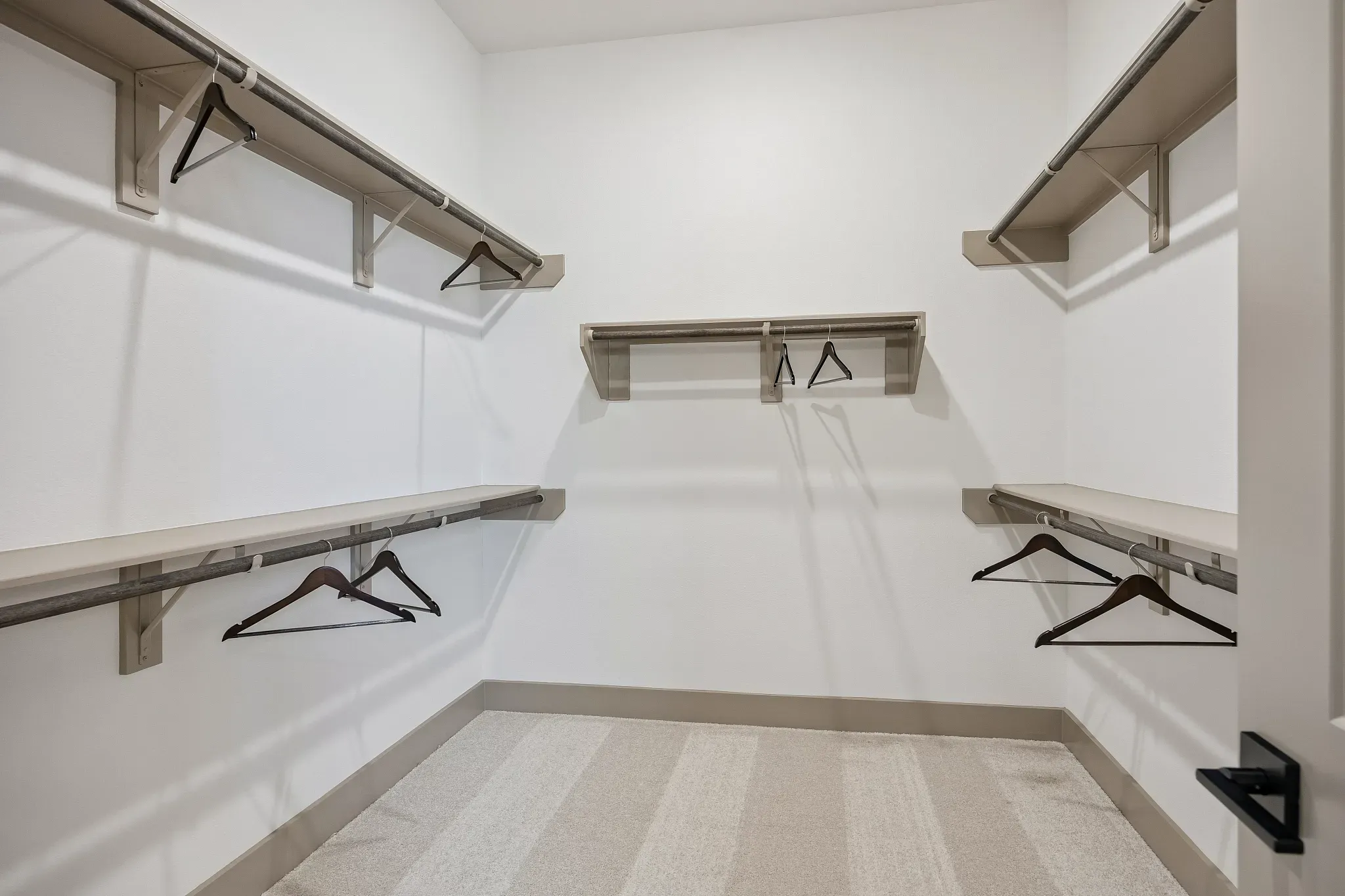 Plan 6029 Closet - Staged