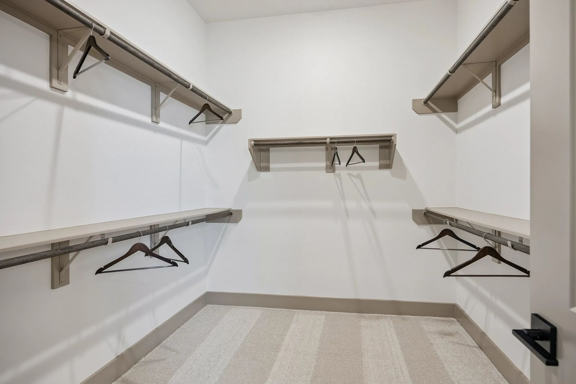 Plan 6029 Closet - Staged