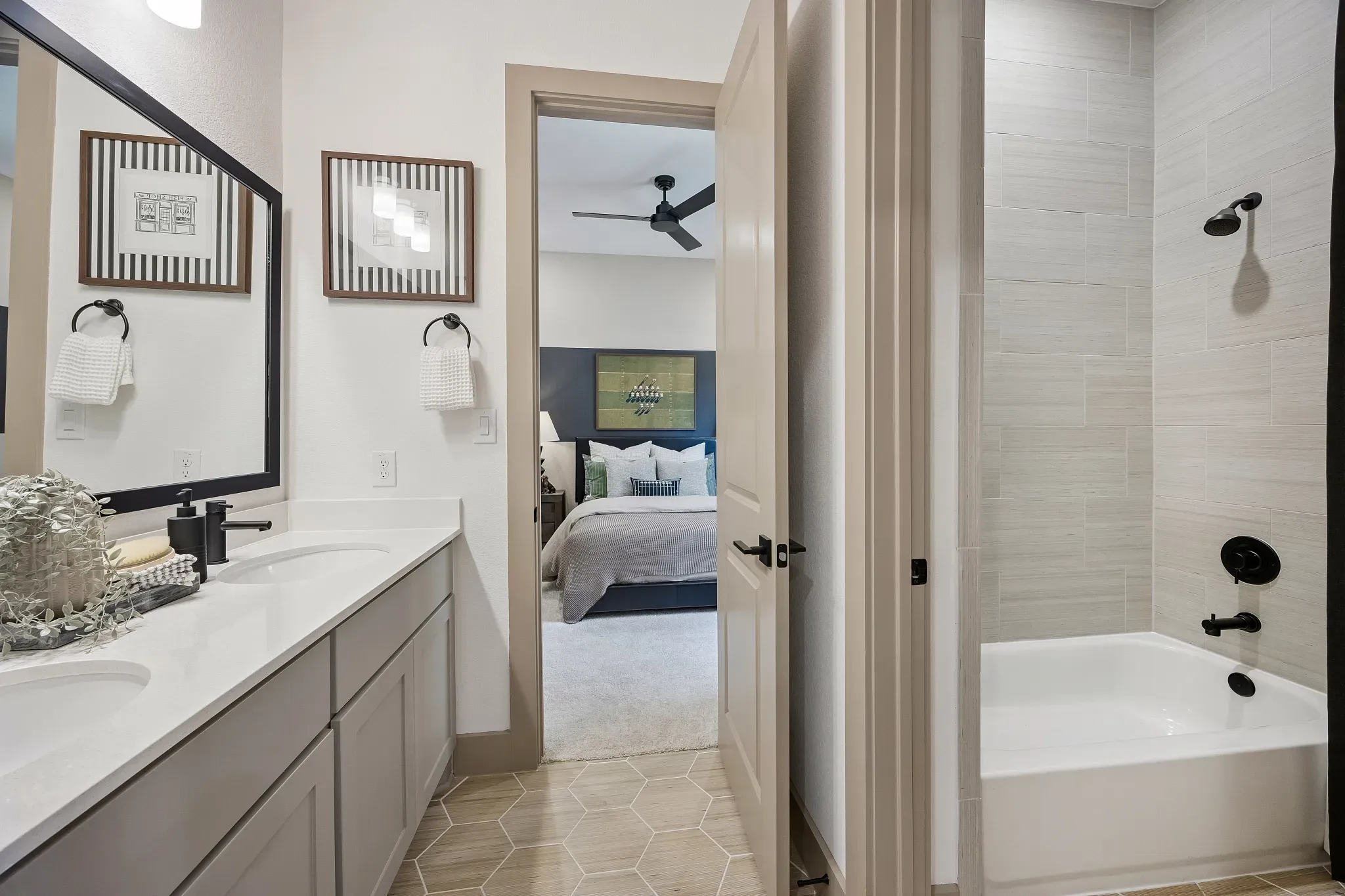 Plan 6029 Bath 3 - Staged
