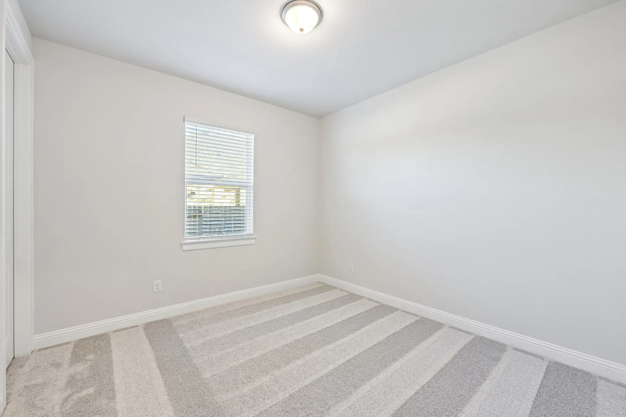 Homesite 5210 Bed 2