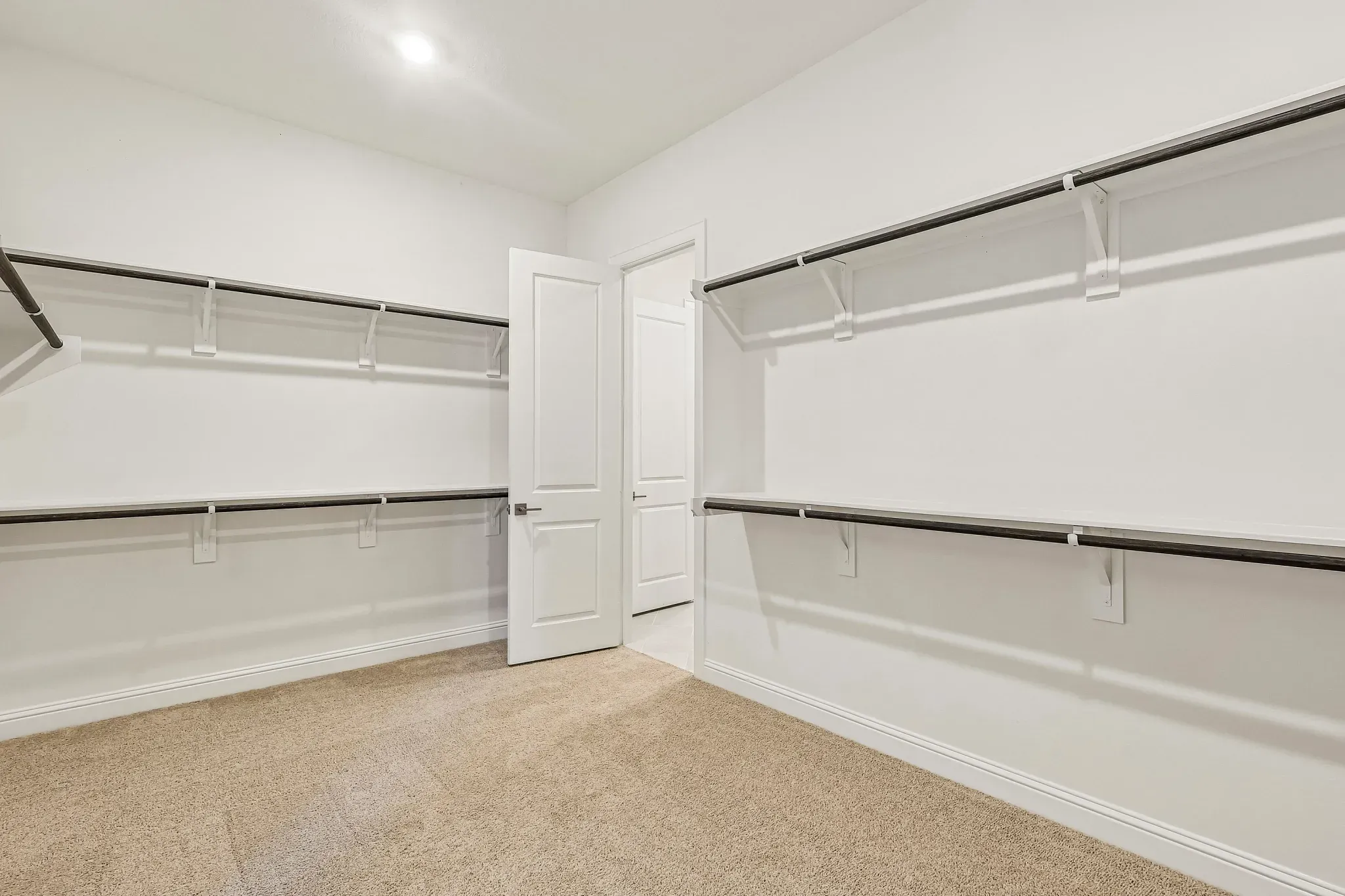 Homesite 7007 Closet