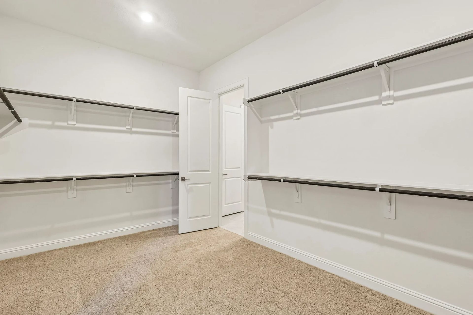 Homesite 7007 Closet