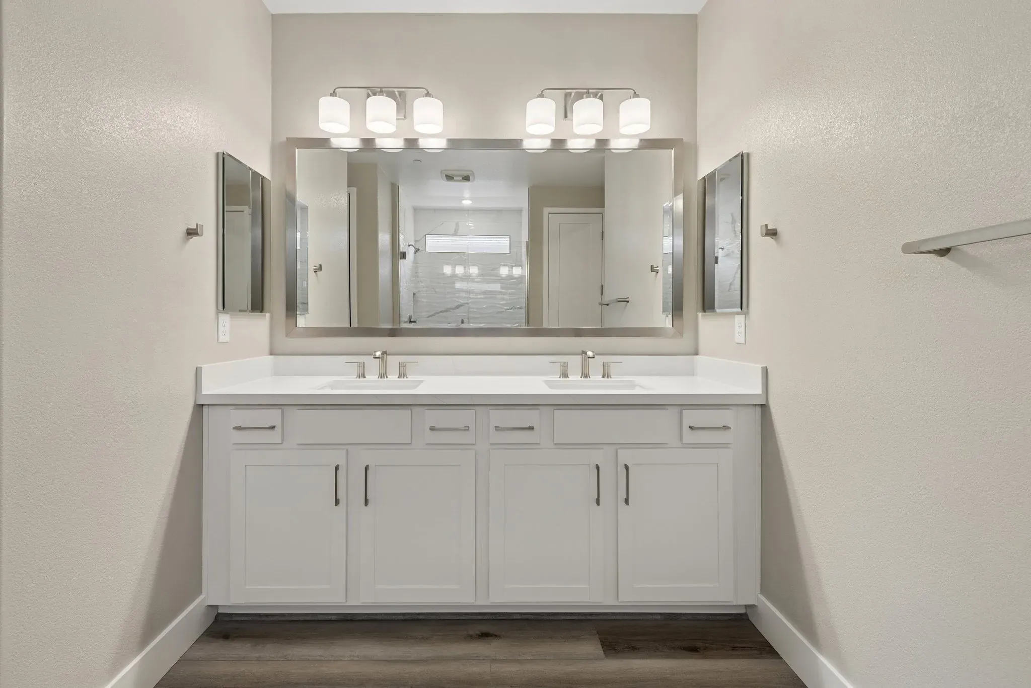 Synergy Primary Bath