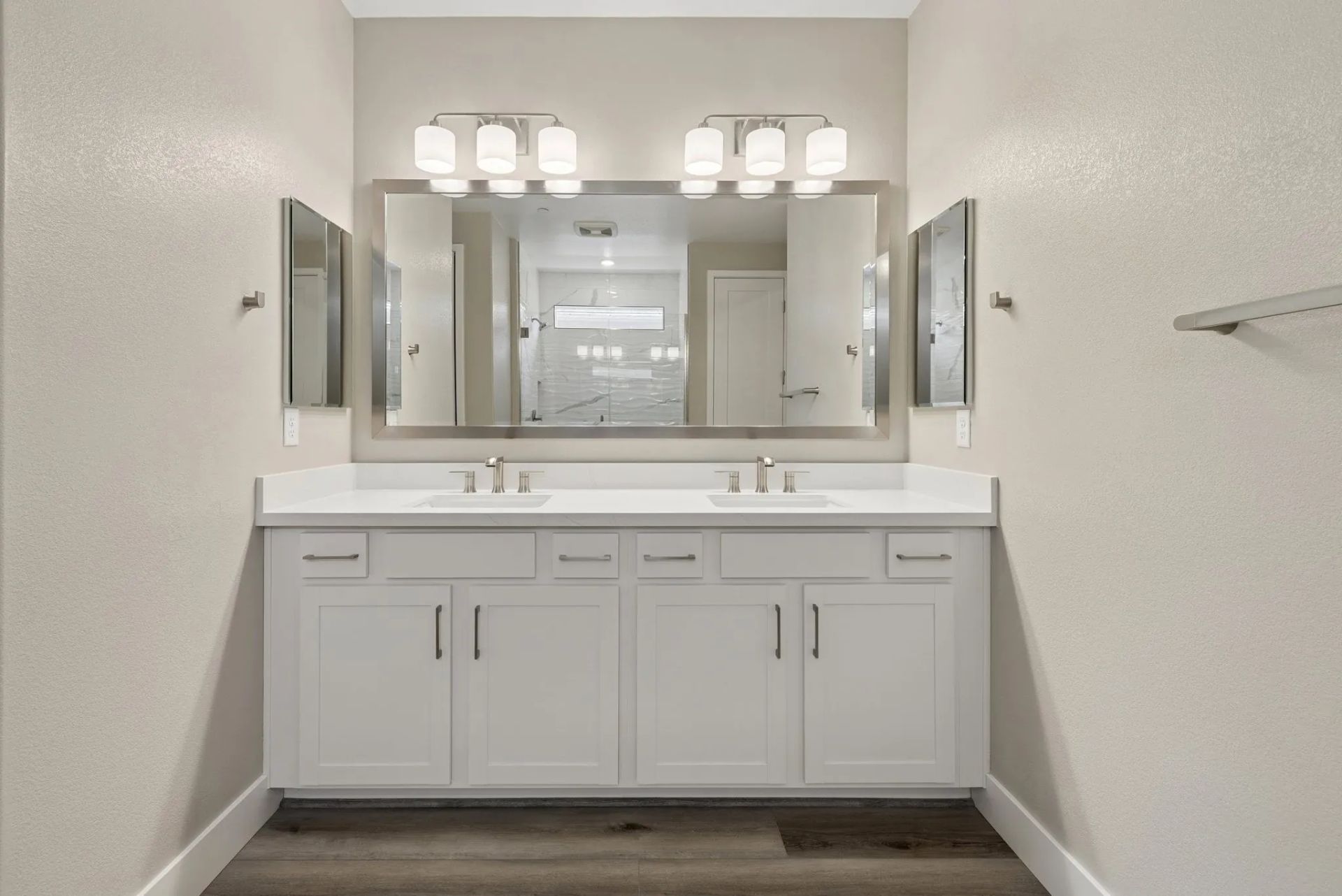 Synergy Primary Bath