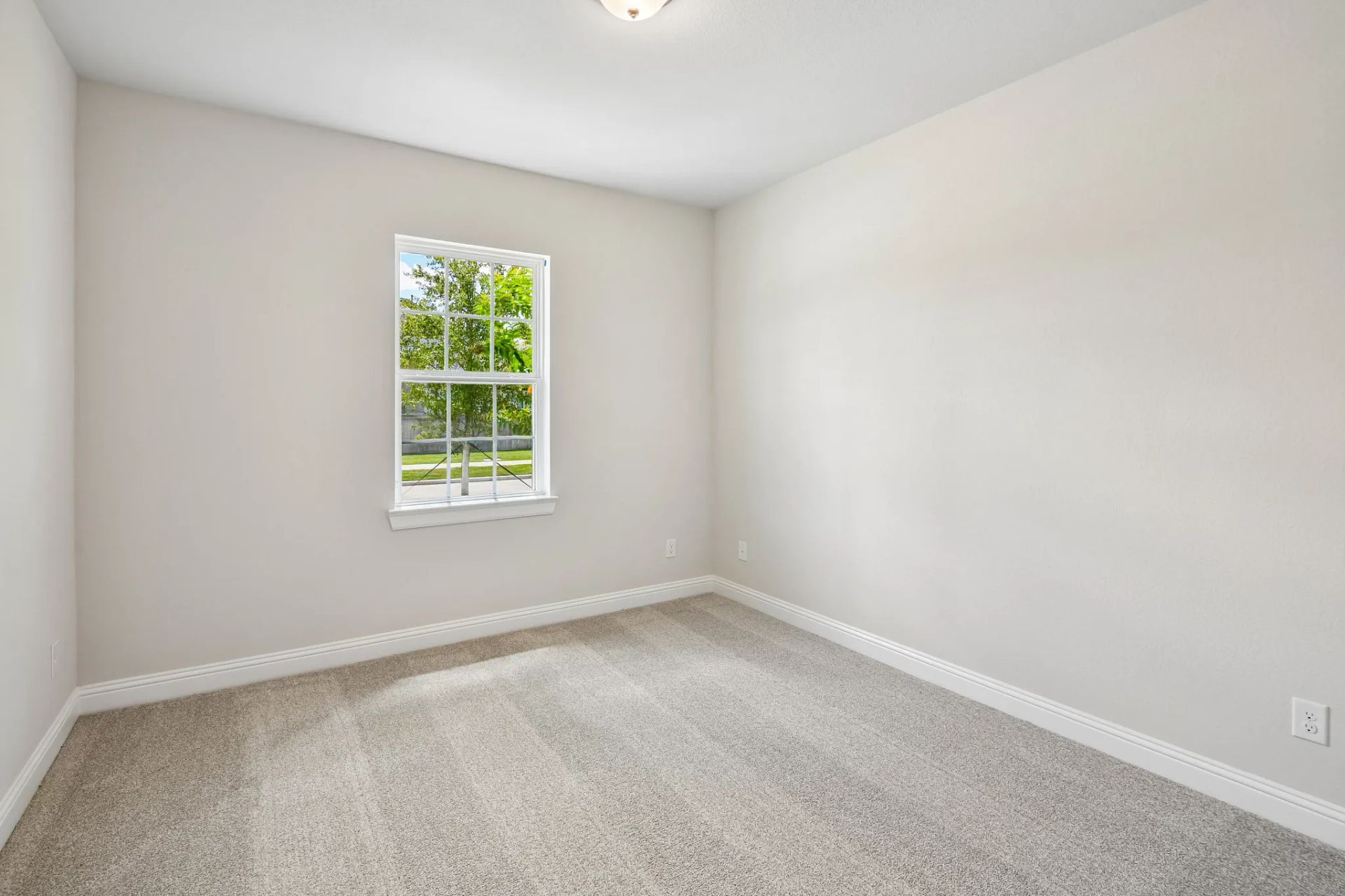 Homesite 4205 Bed 2