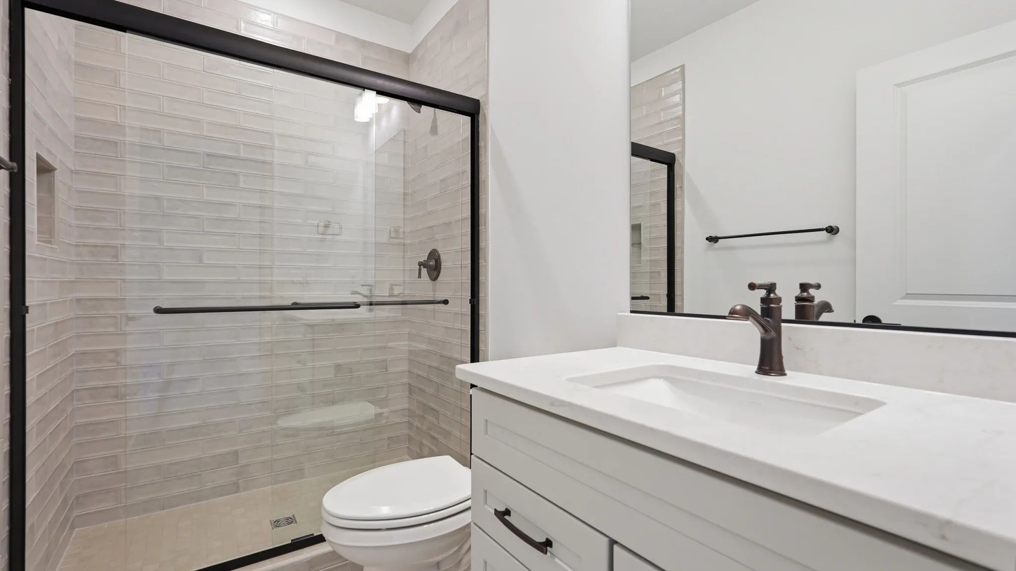 Synergy Guest Bath