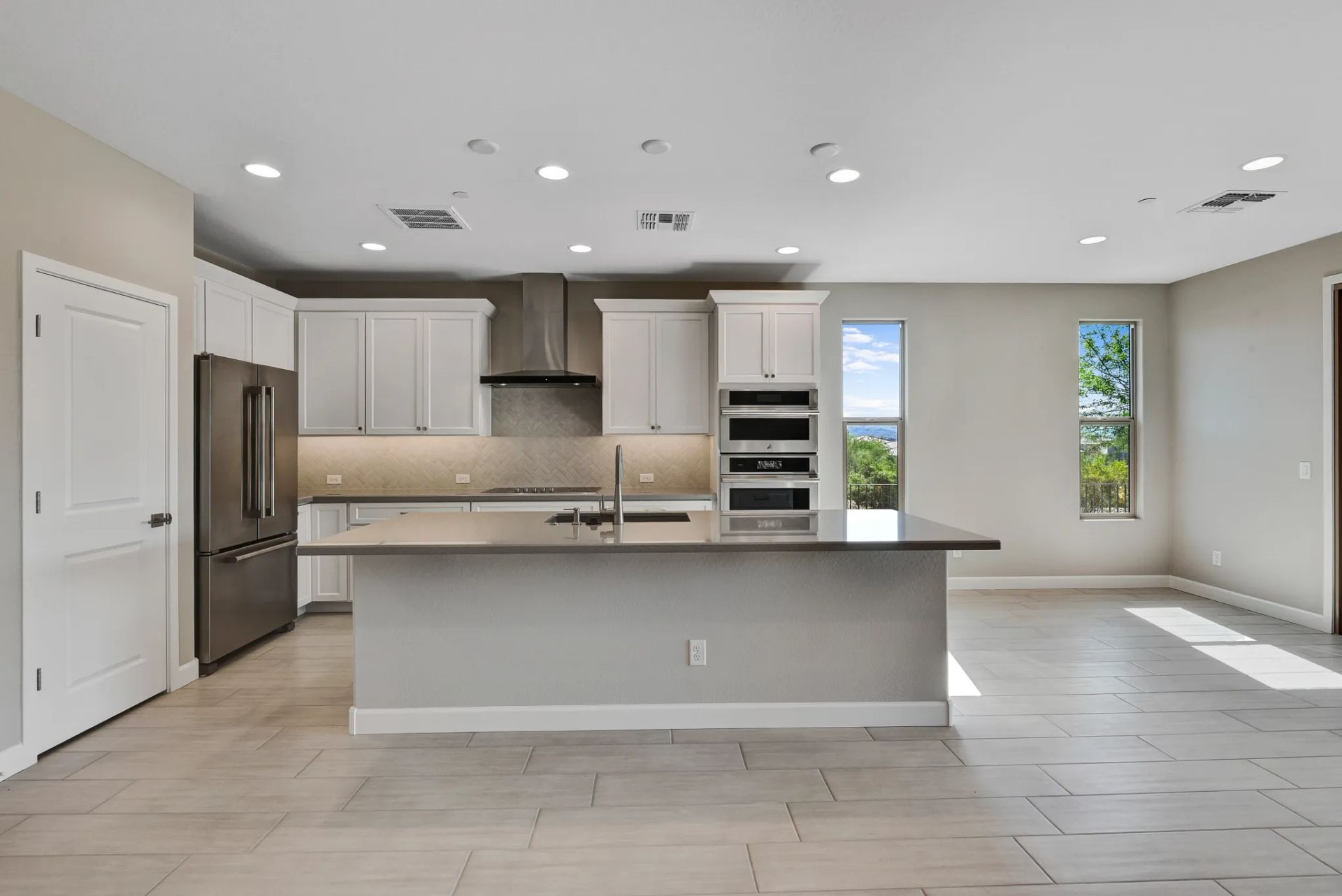 Trilogy Verde River Valletta HS 983 Kitchen