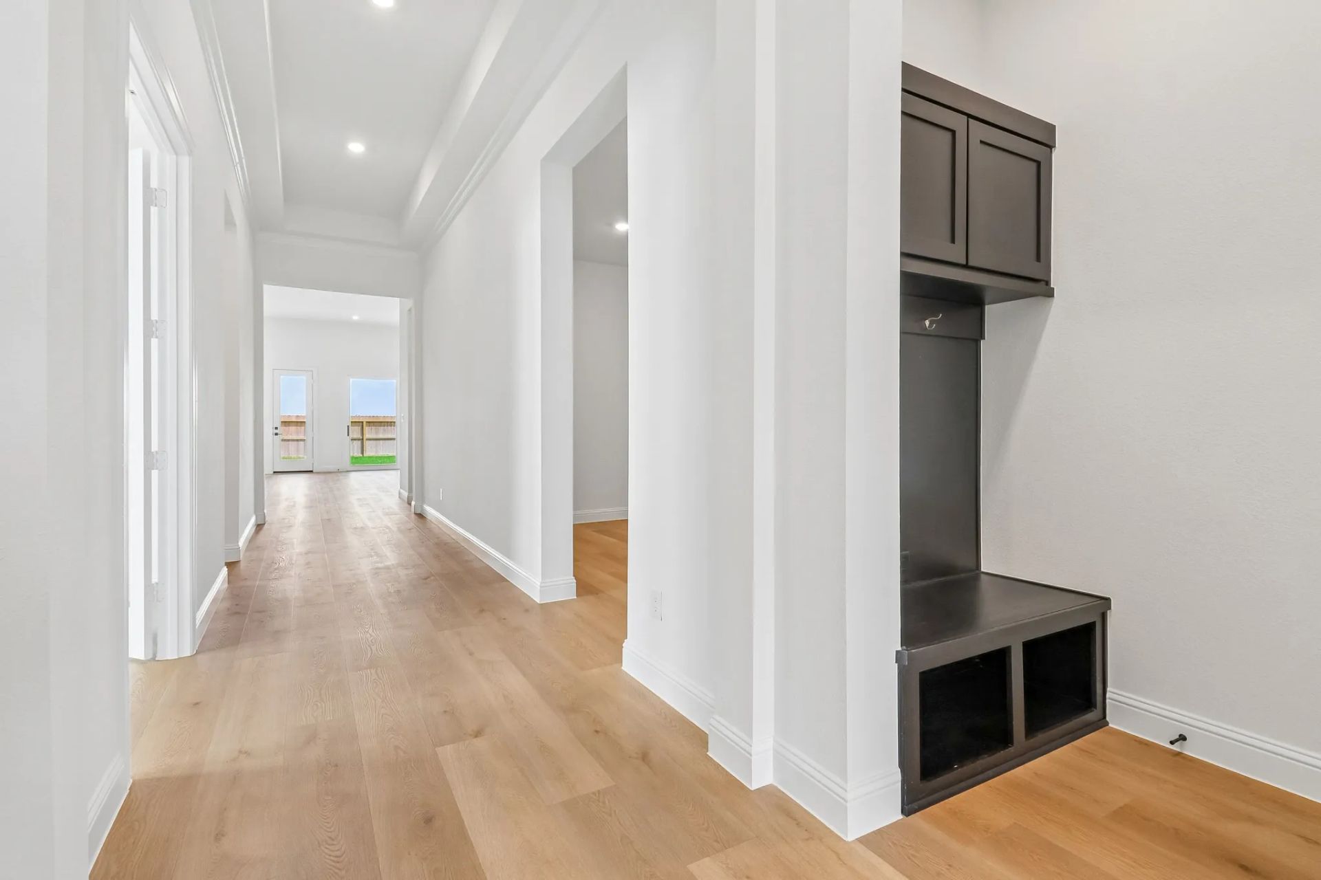 Homesite 9206 Valet/Hall