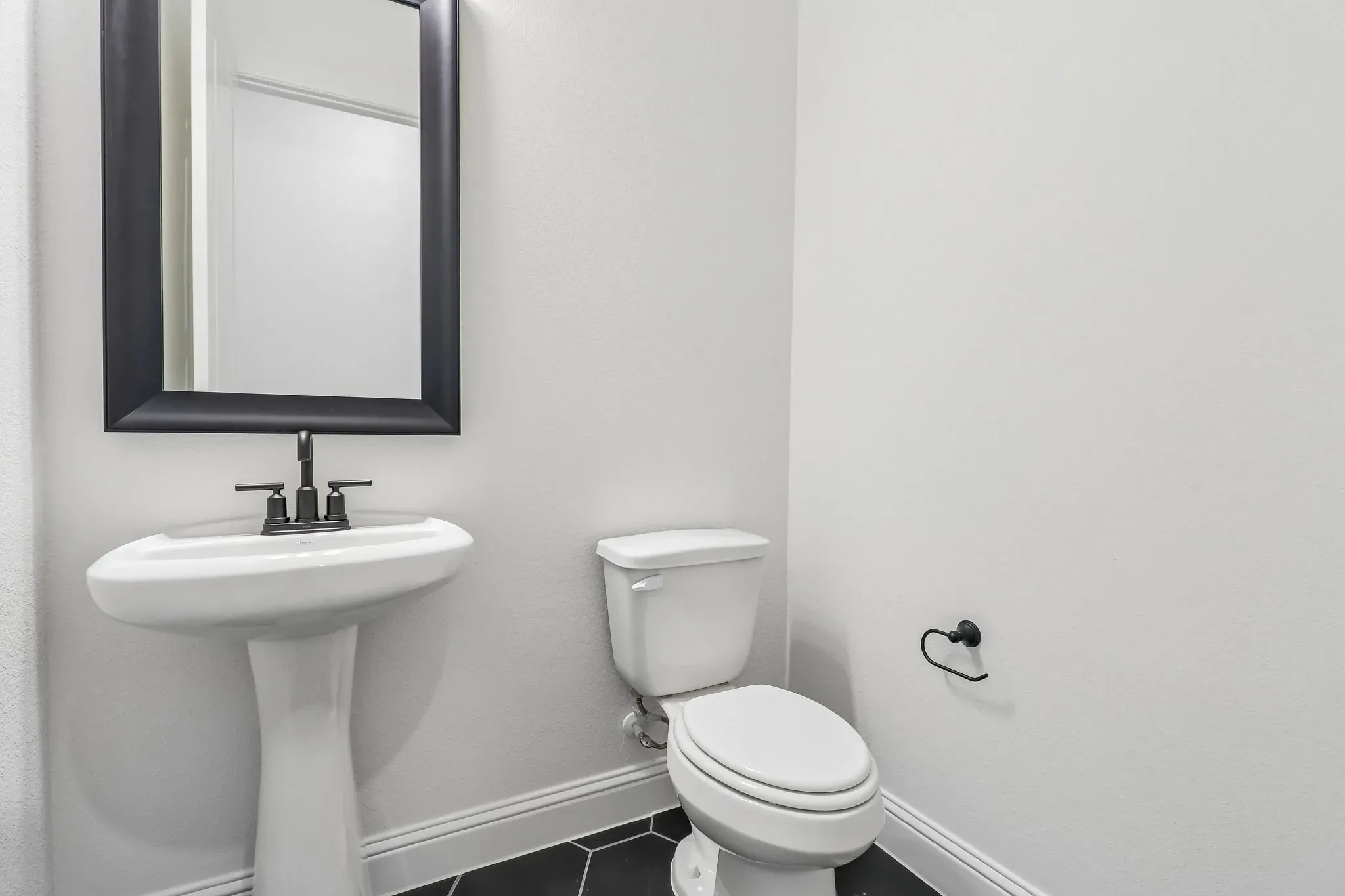 Homesite 9206 Powder Room
