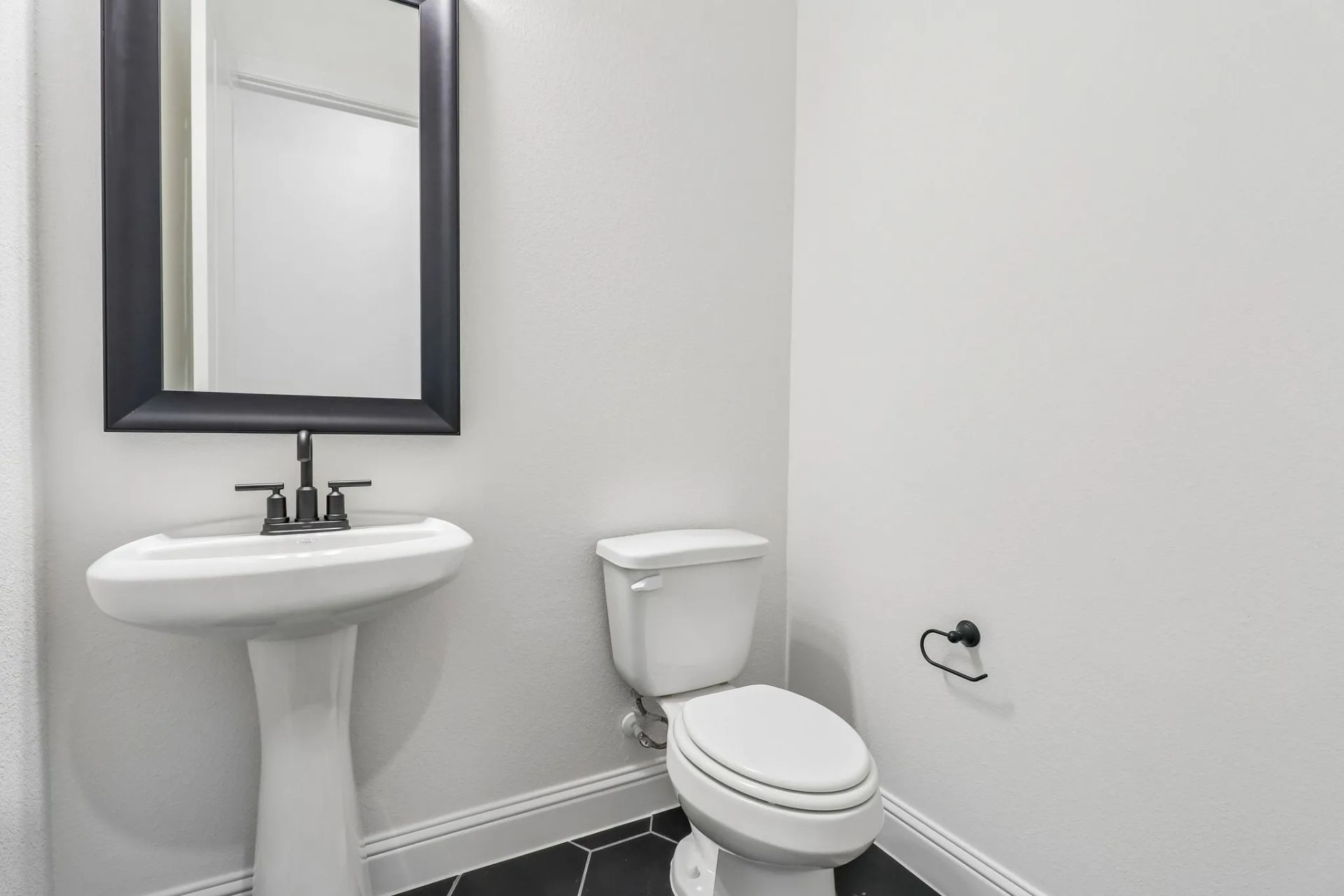 Homesite 9206 Powder Room