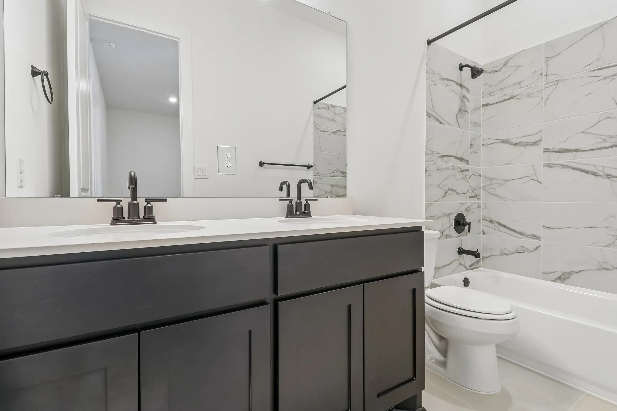 Homesite 9206 Bath 3