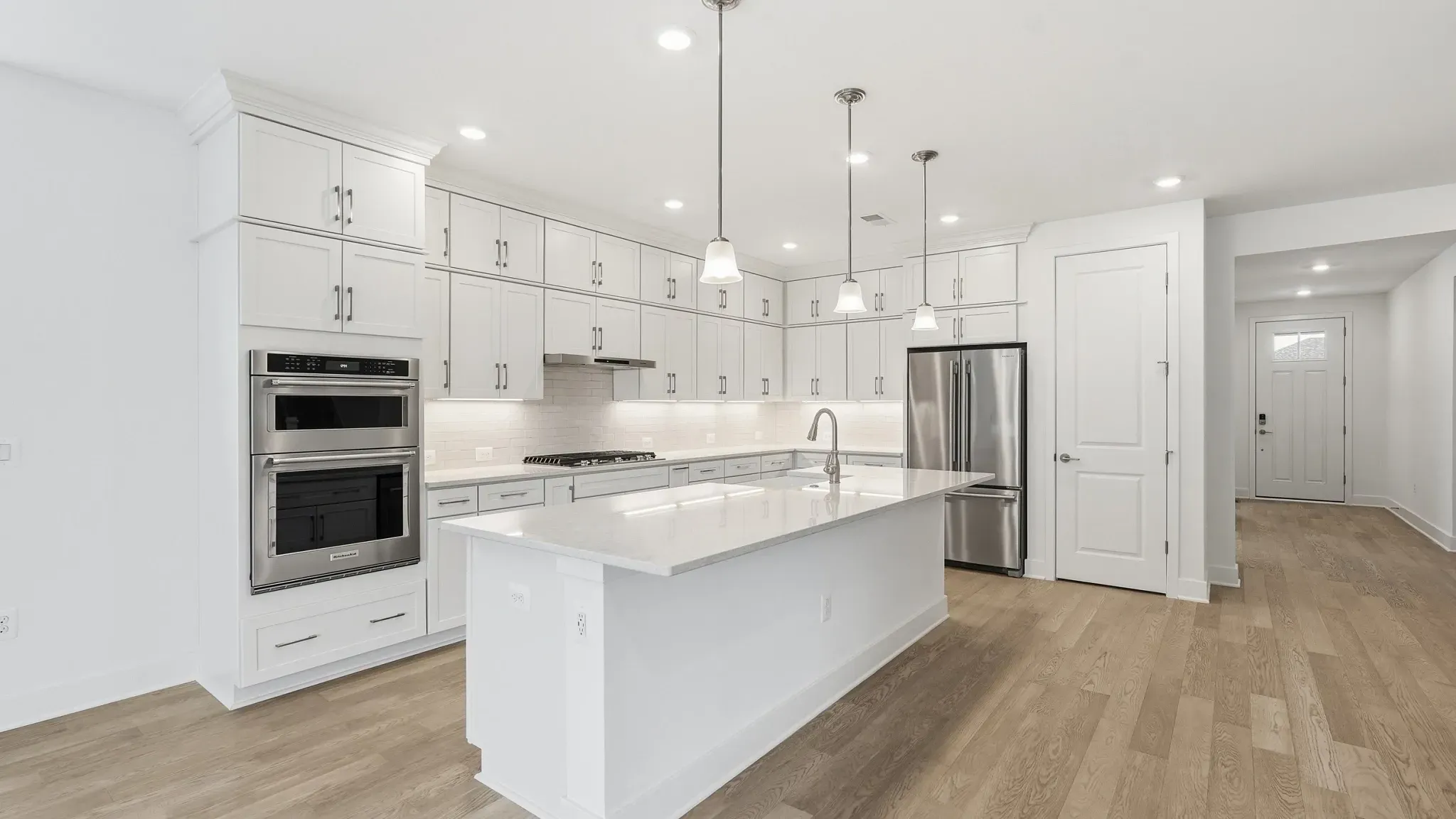 Ascend w/Loft Kitchen