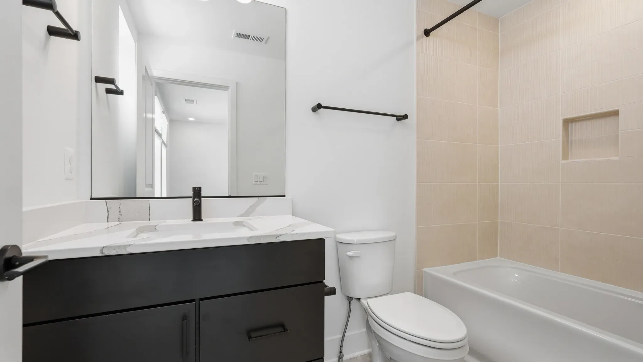 Vantage Guest Bath