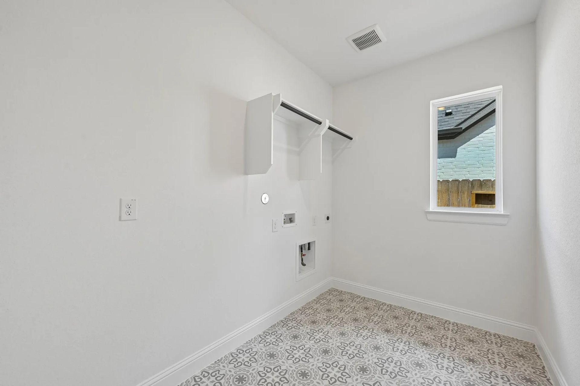 Homesite 2503 Laundry Room