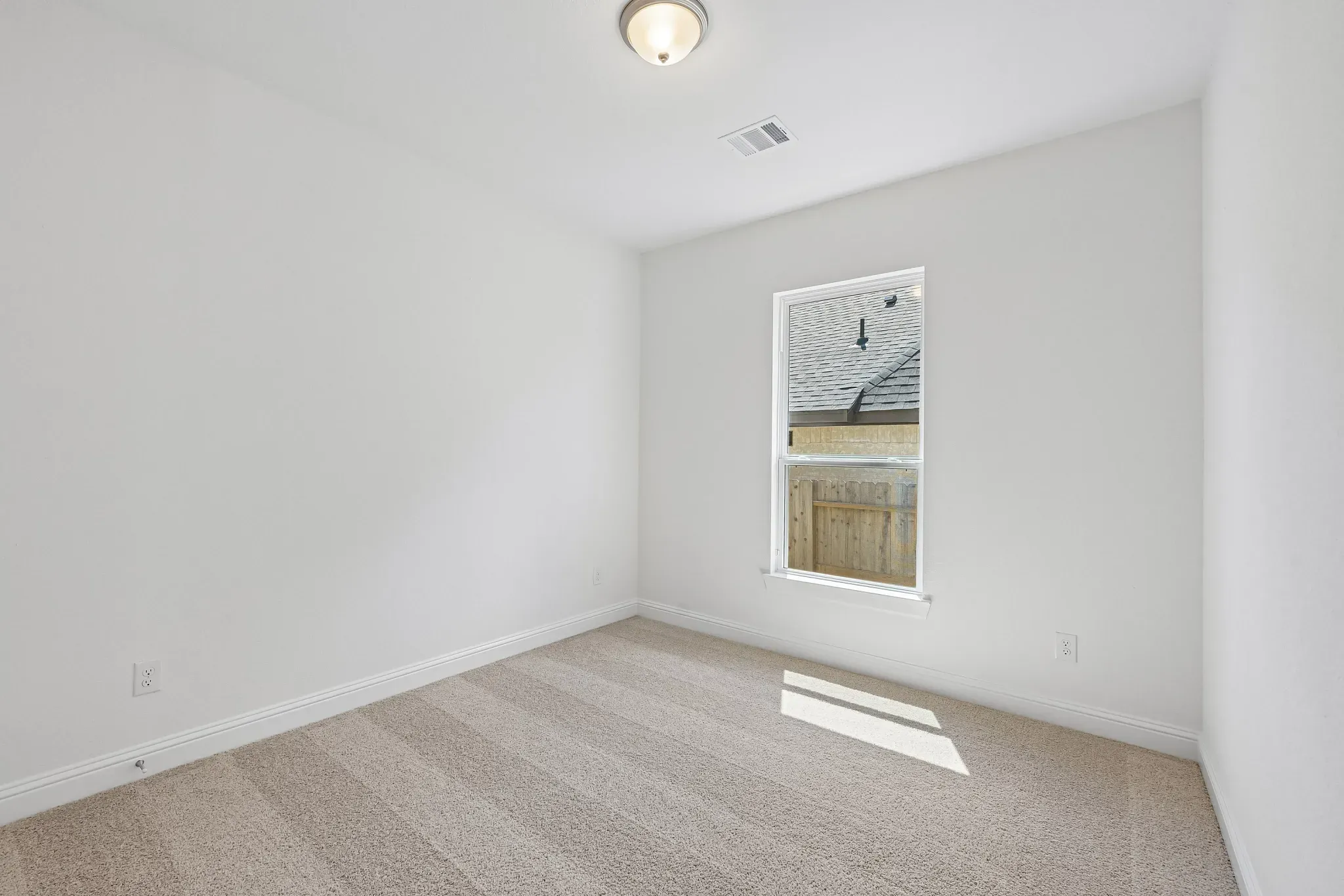 Homesite 2503 Bed 2