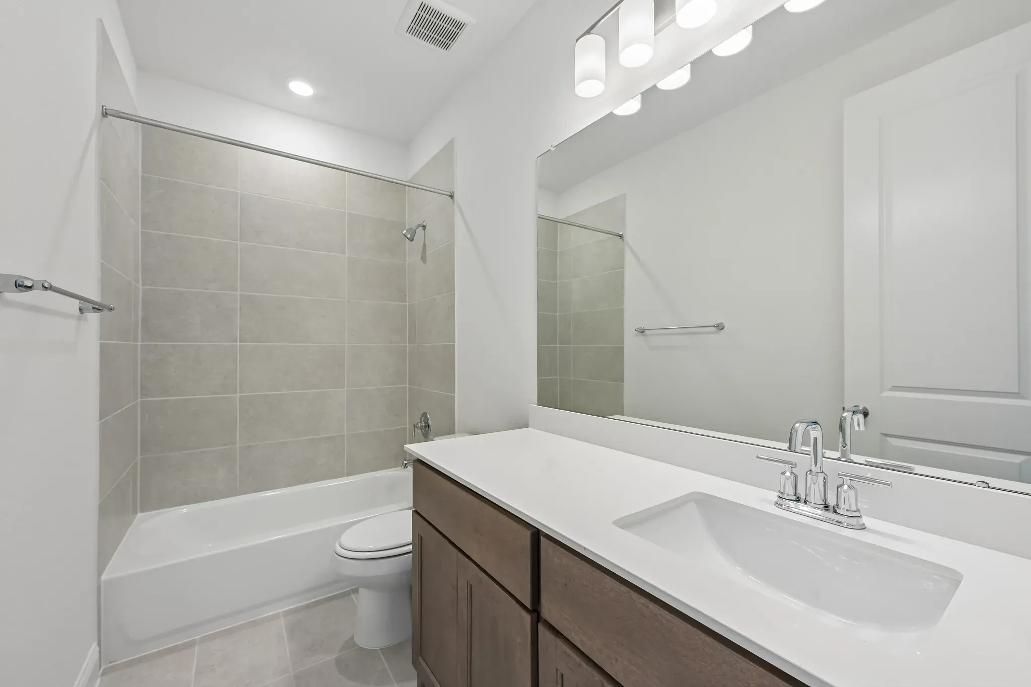 Homesite 2503 Bath 2