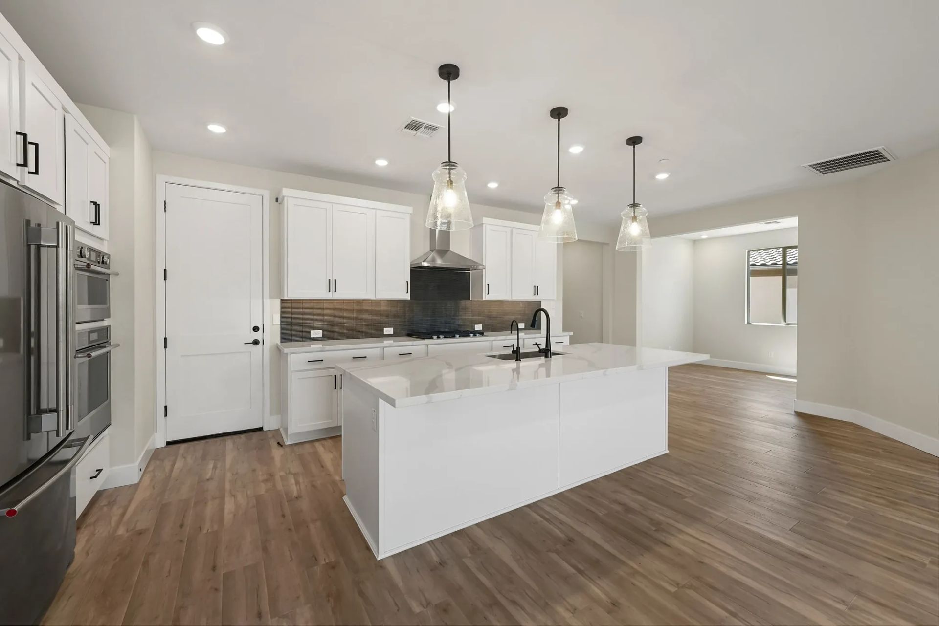 Trilogy Ridgecrest Dream HS 87 Kitchen