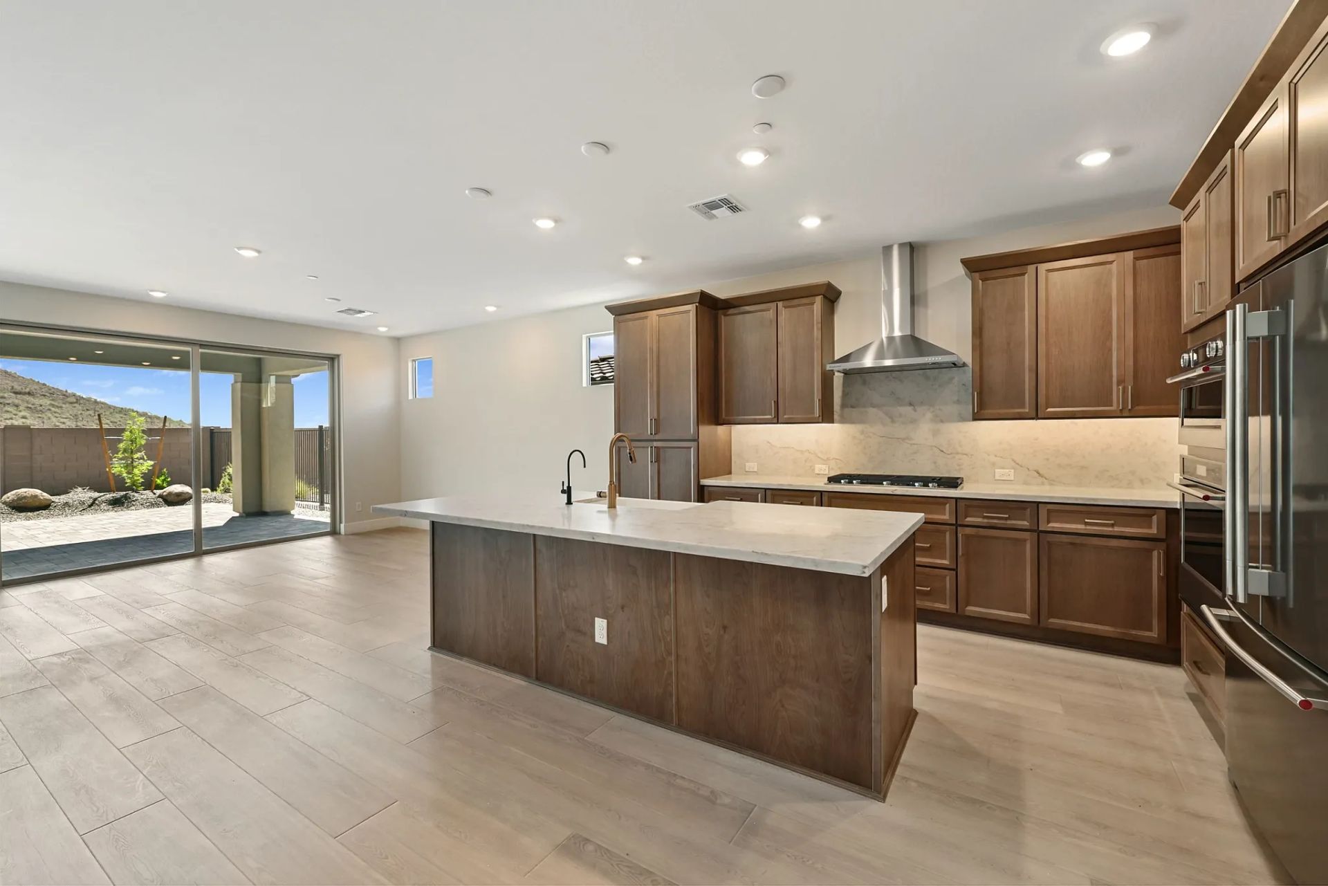 Trilogy Ridgecrest Flourish HS 150 Kitchen