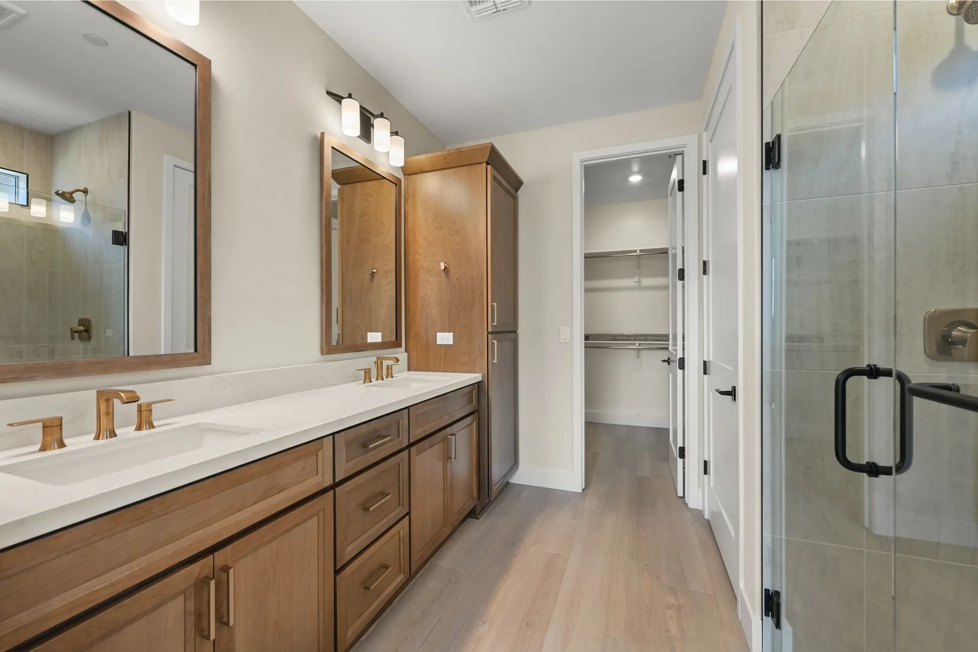 Trilogy Ridgecrest Flourish HS 150 Primary Bath