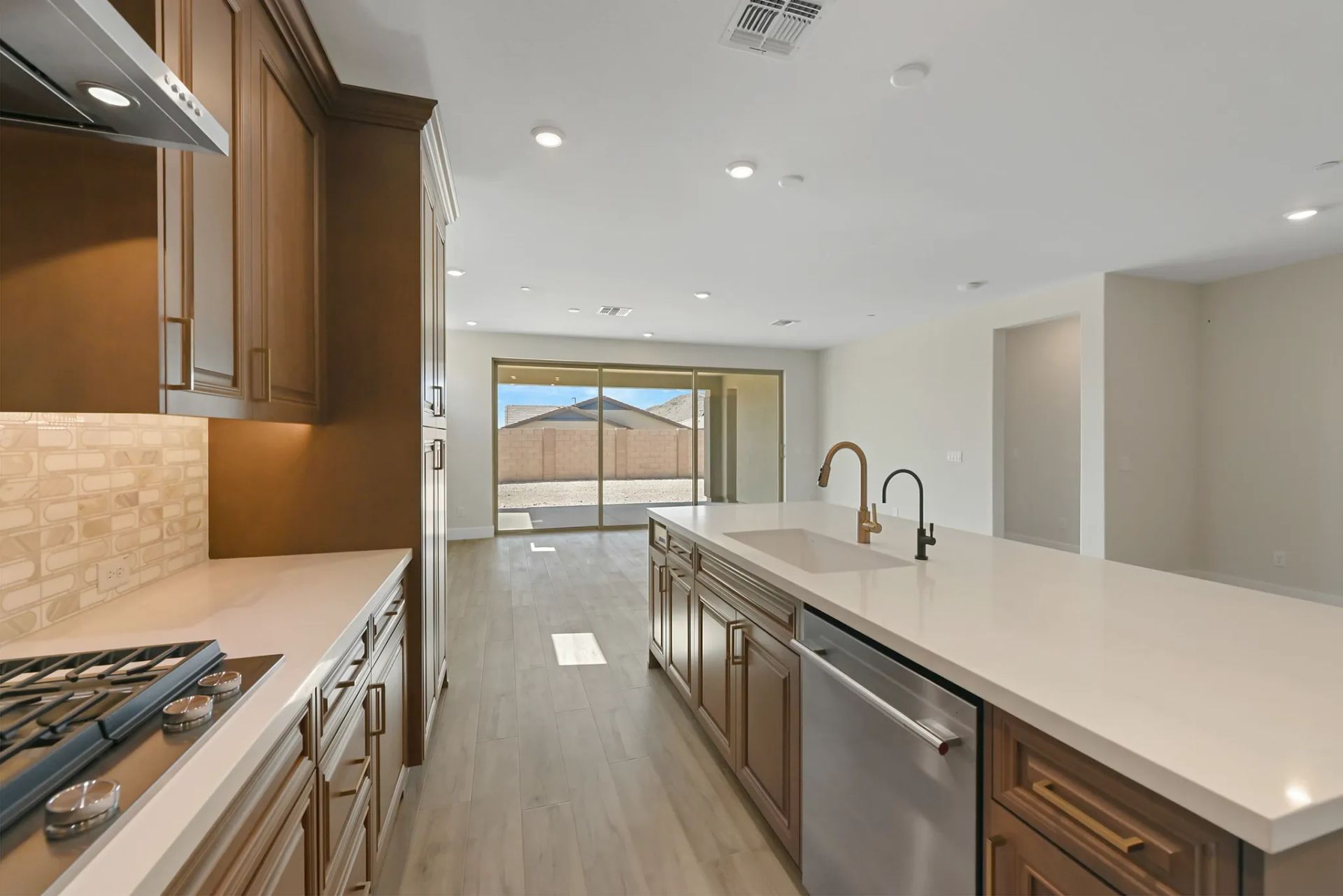 Trilogy Ridgecrest Flourish HS 132 Kitchen