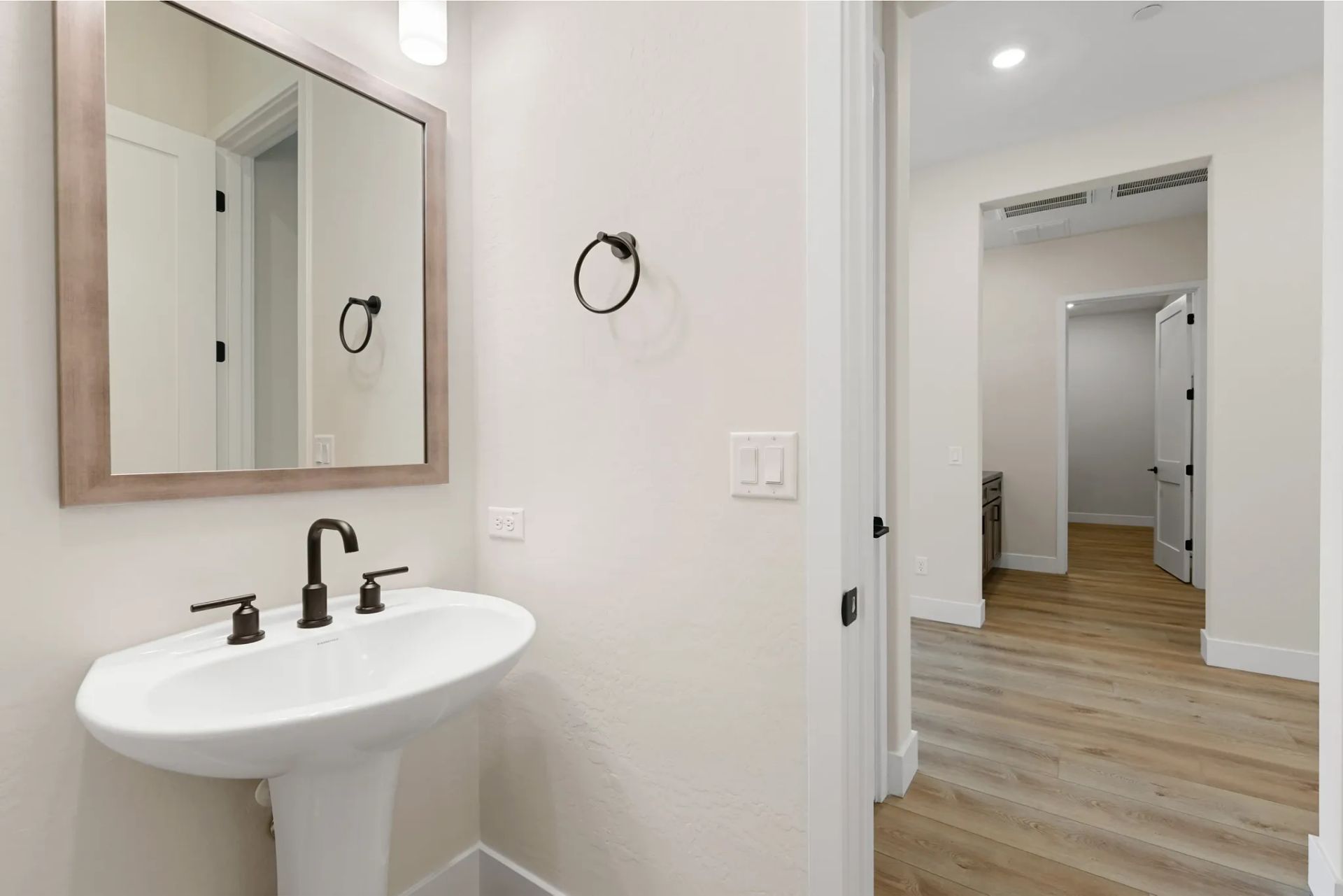Trilogy Ridgecrest Discover HS 124 Powder Bath