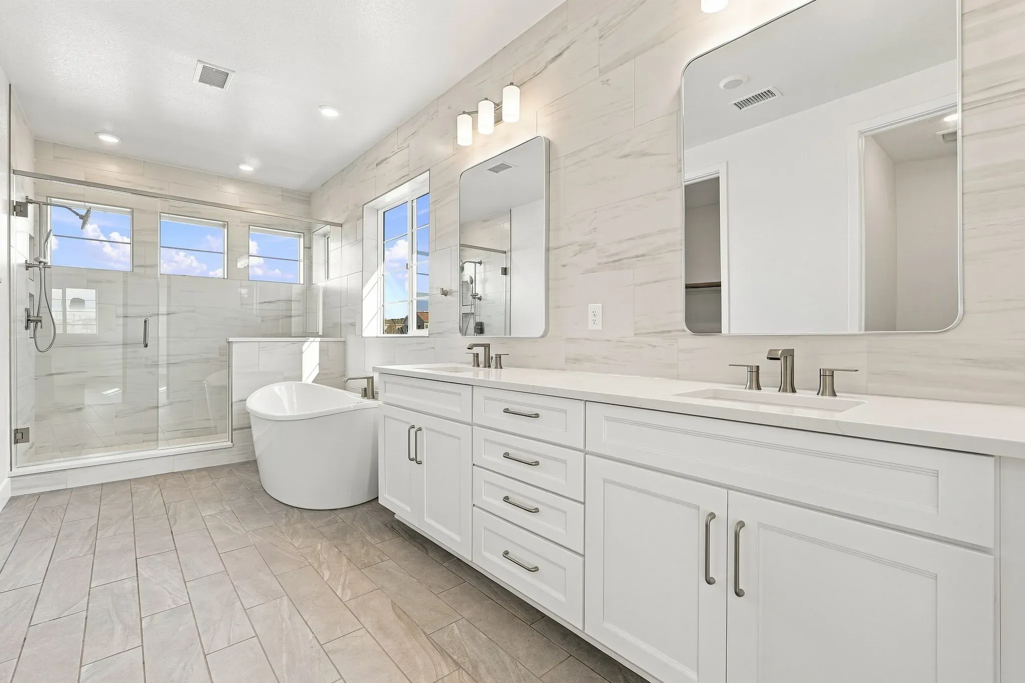 Homesite 12 Primary Bath