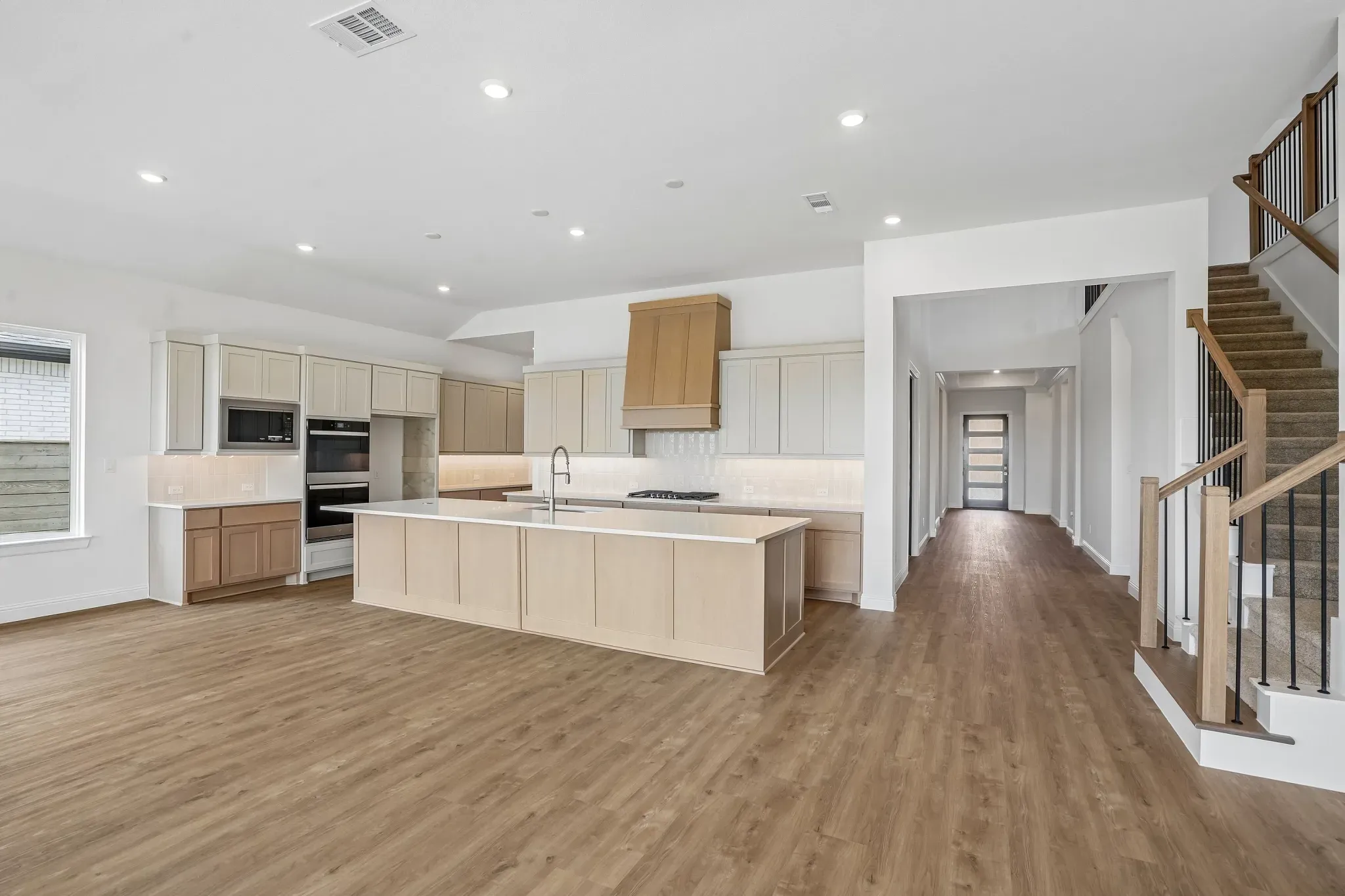 Homesite 0102 Kitchen - Staged
