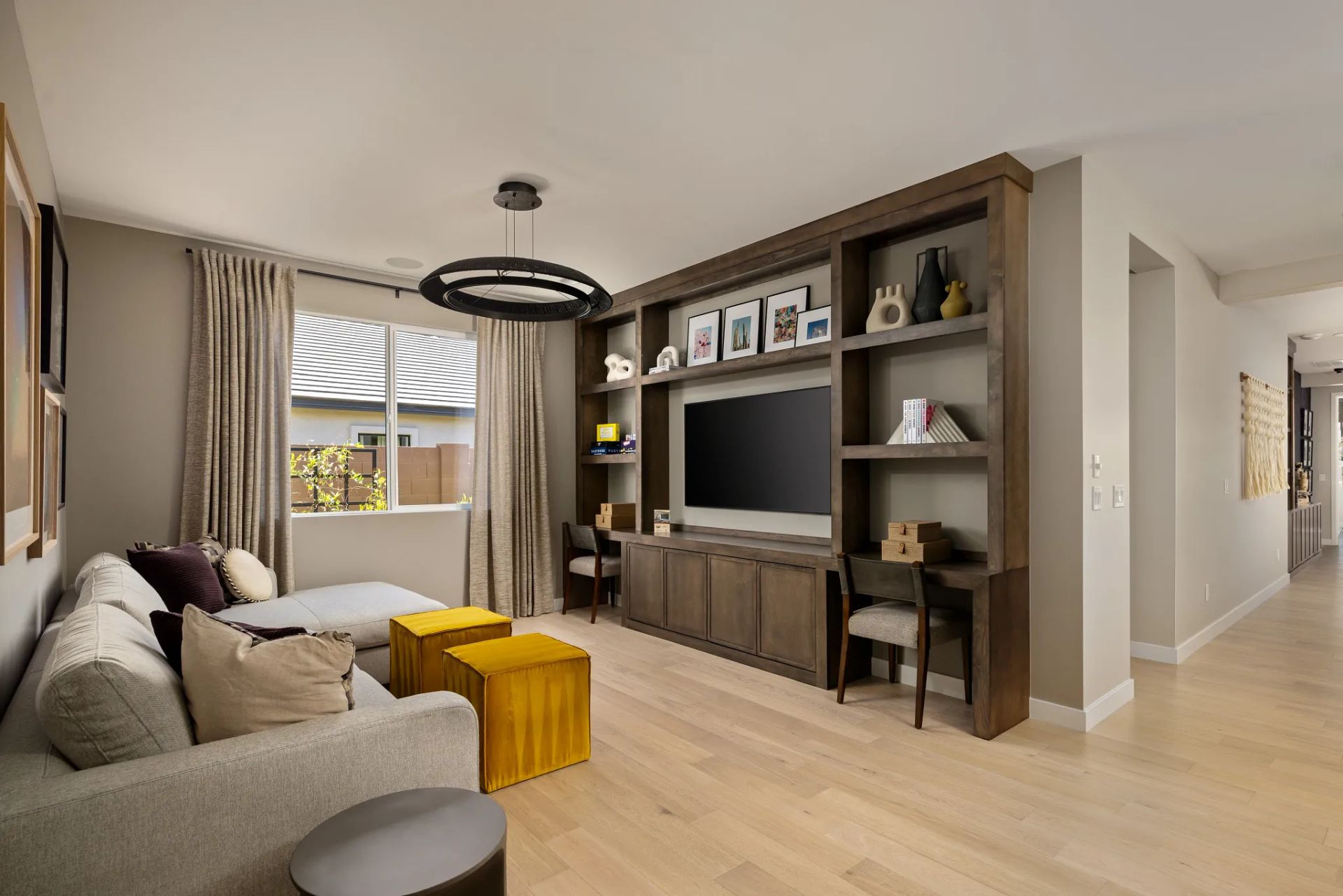 Model Home Office