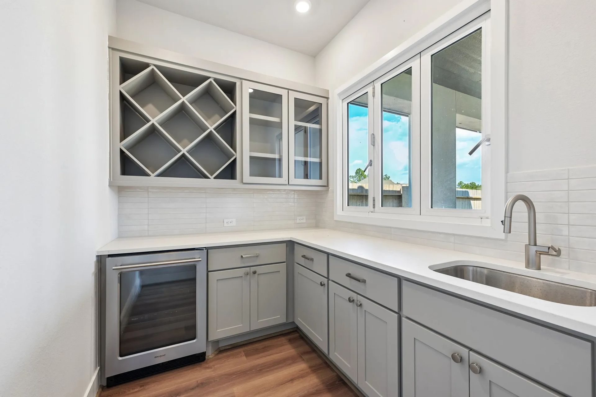 Homesite 2301 Bar