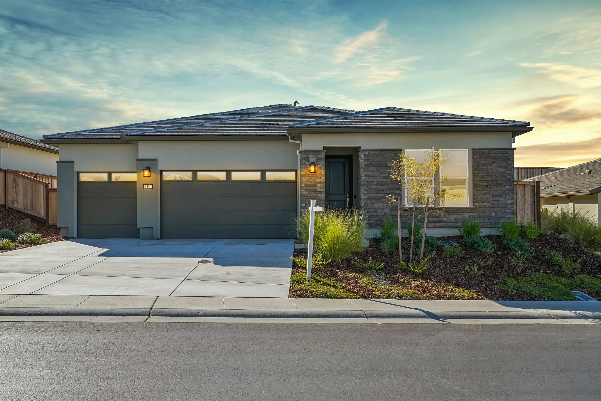 4590 Club Vista Way (Perspective)