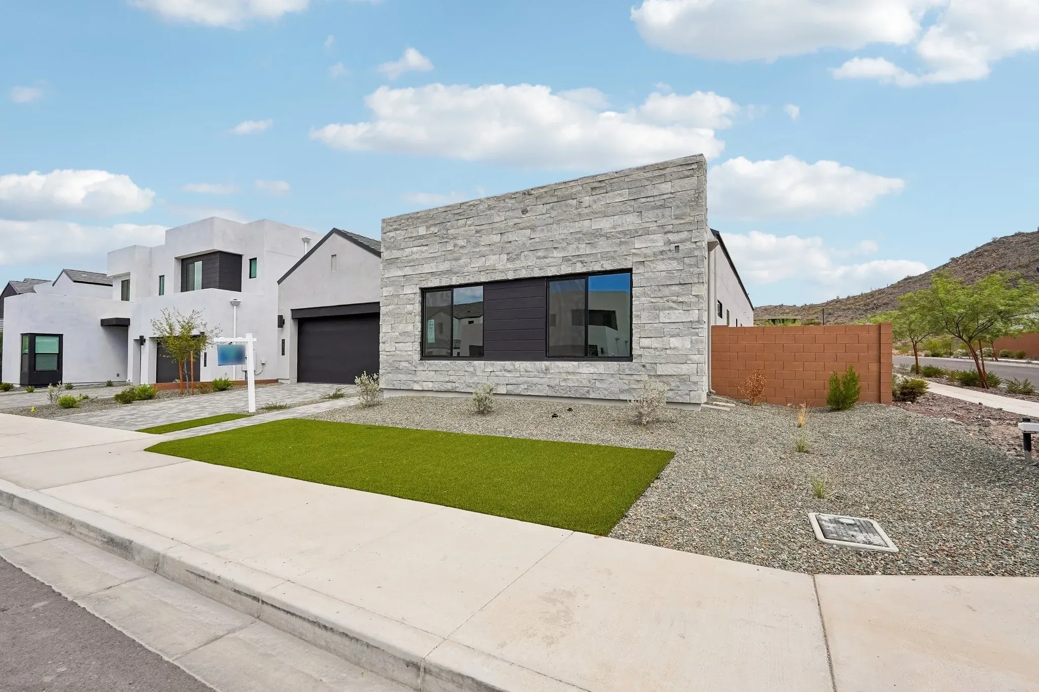 ExteriorCorner Homesite