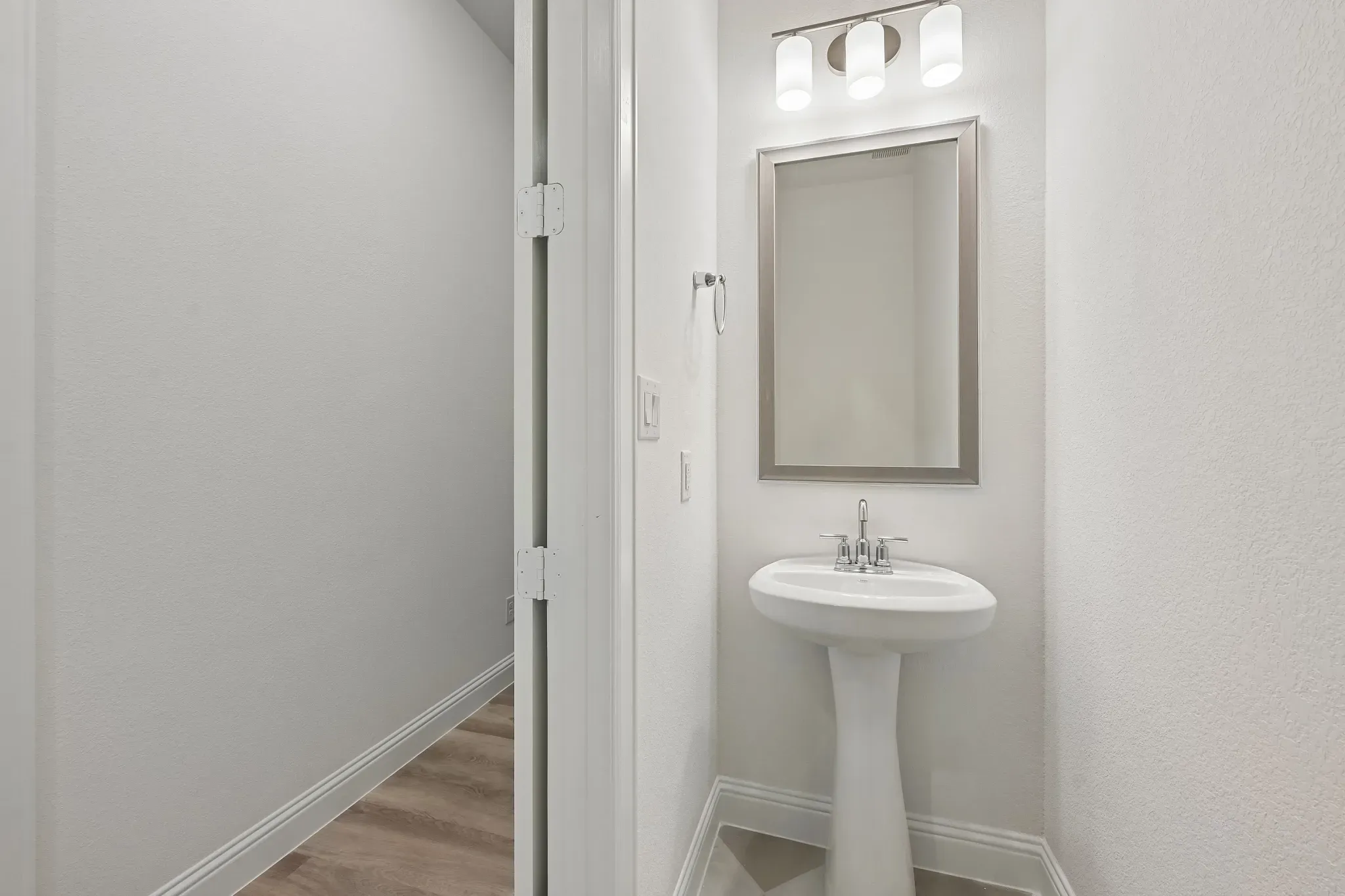 Homesite 1405 Powder Room