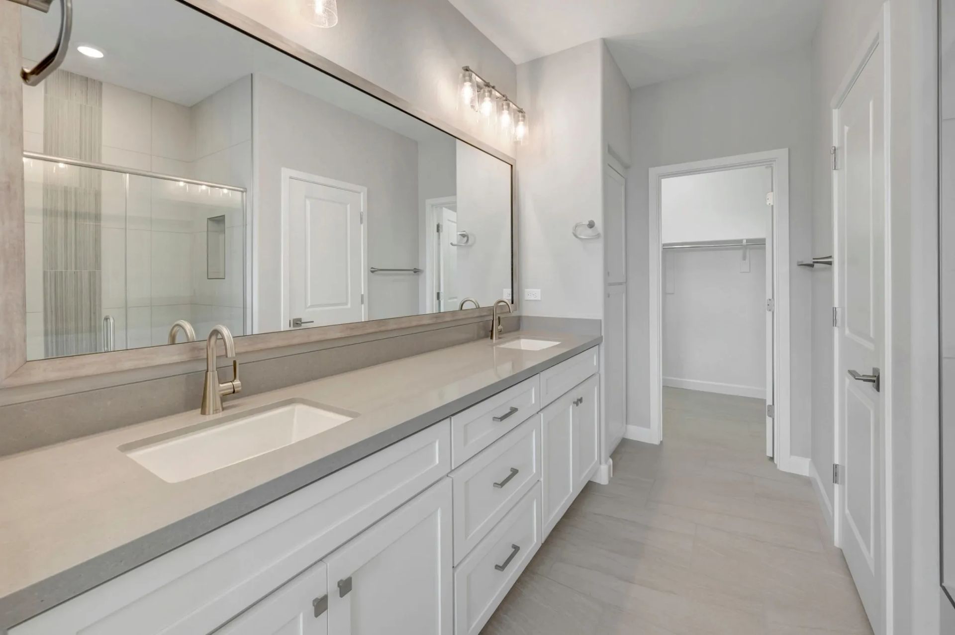Trilogy Verde River Evia HS 984 Primary Bath