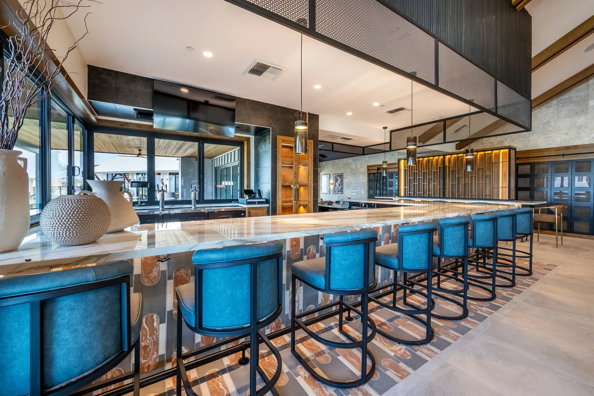 1876 Restaurant & Bar