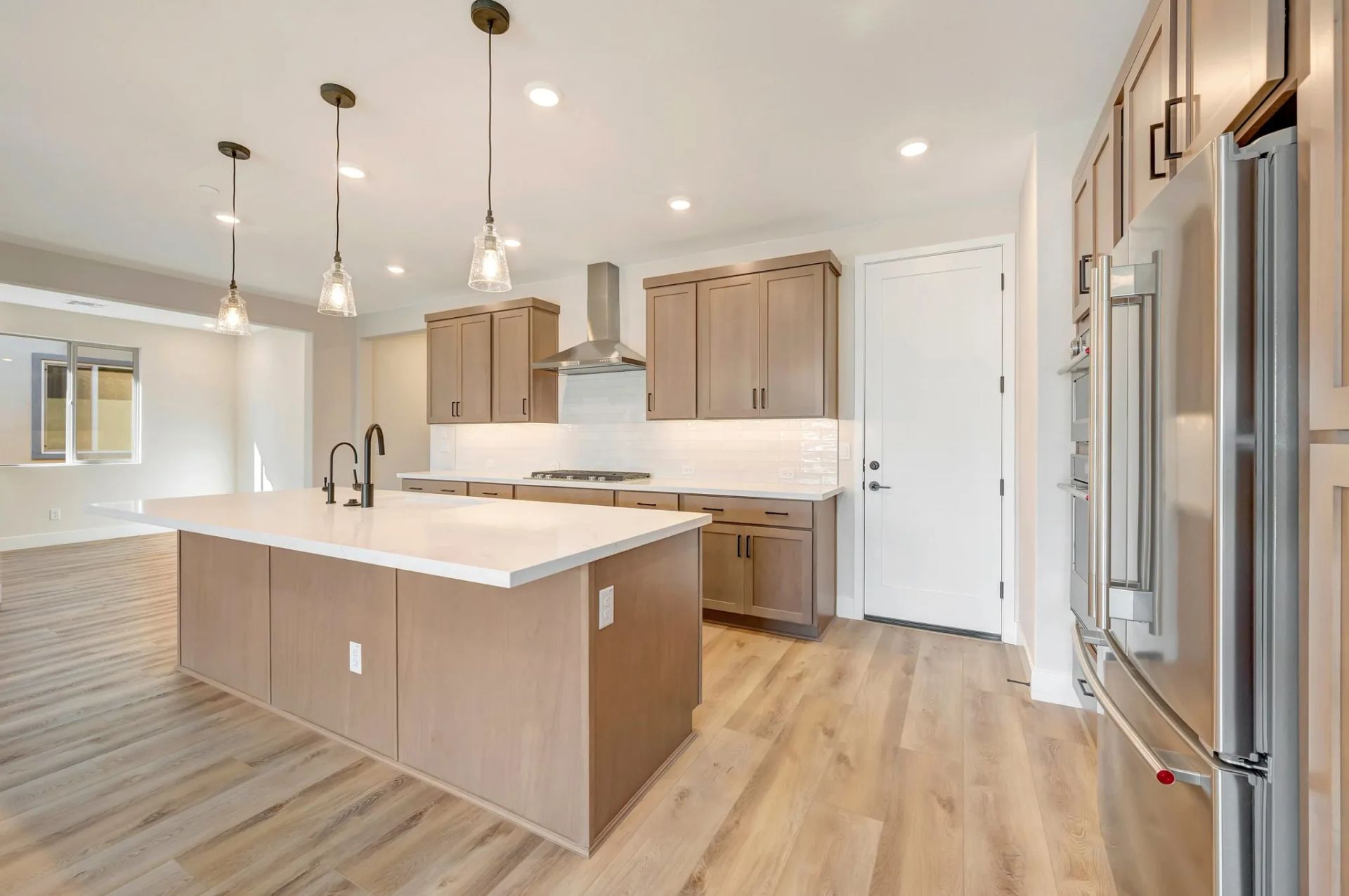Trilogy Ridgecrest Dream HS 131 Kitchen