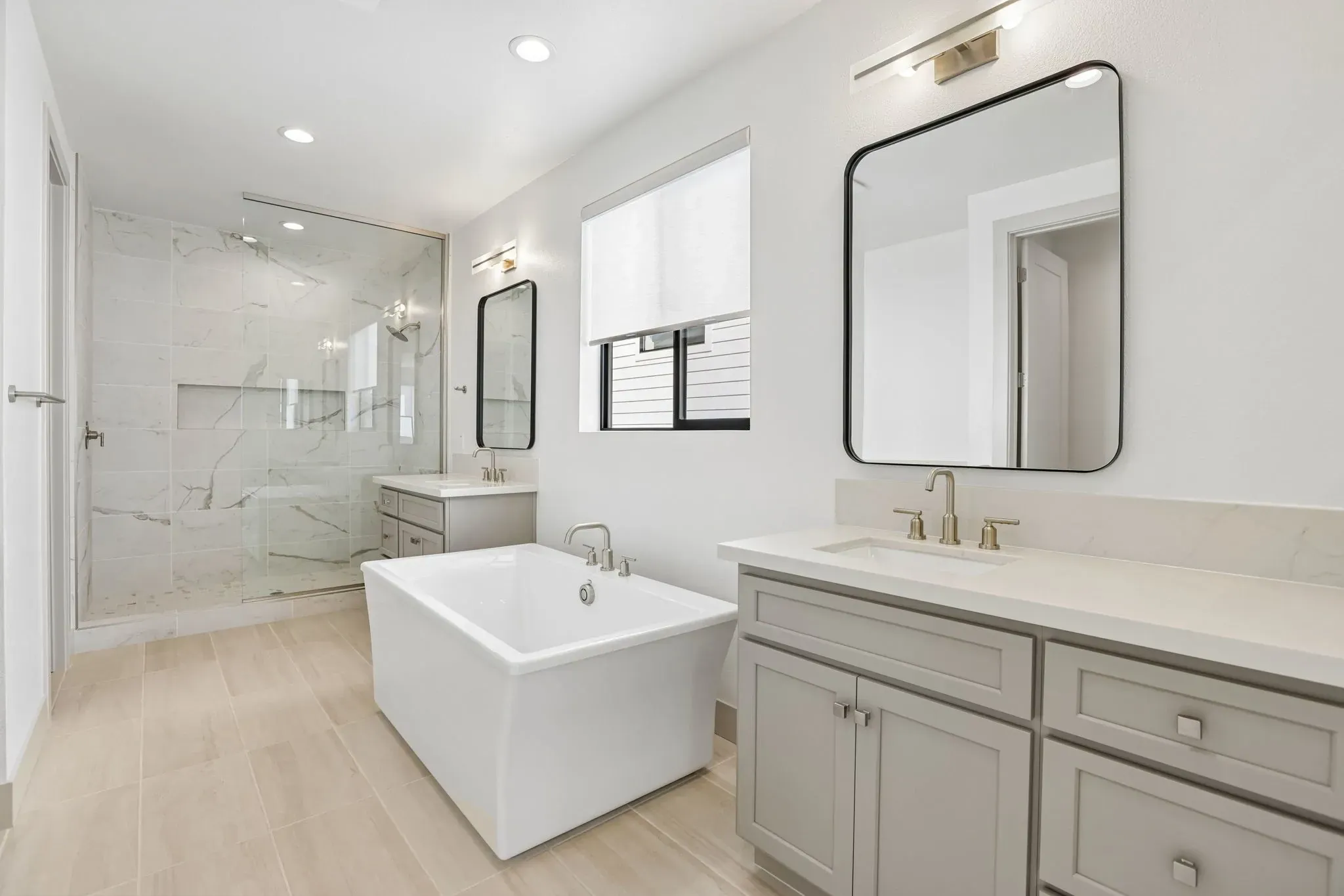 Light House Homesite 652 Primary Bathroom