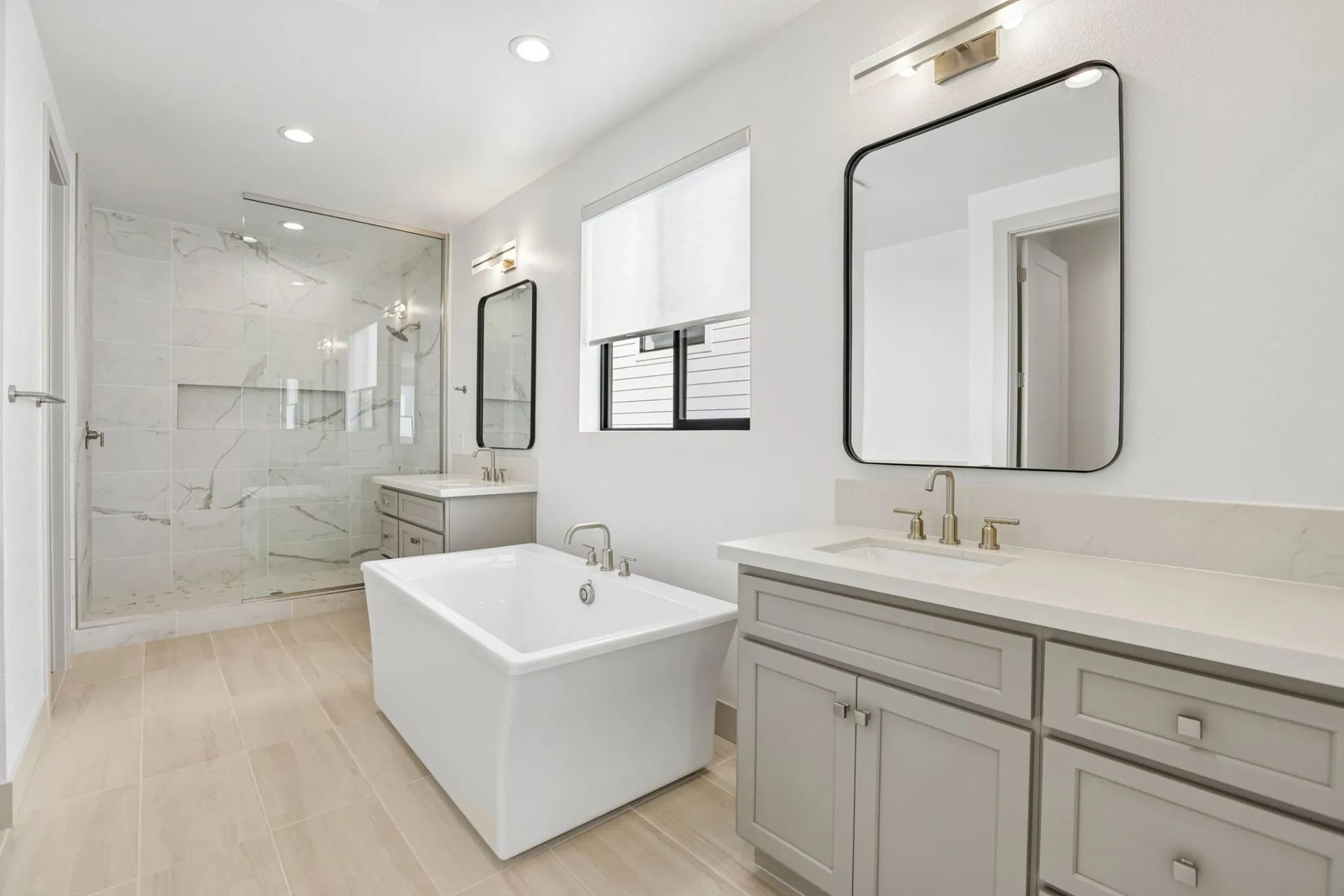 Light House Homesite 652 Primary Bathroom